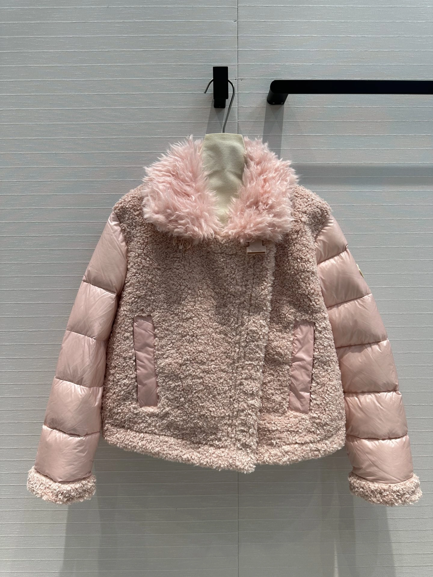 Moncler Down Jackets Tailored 146659