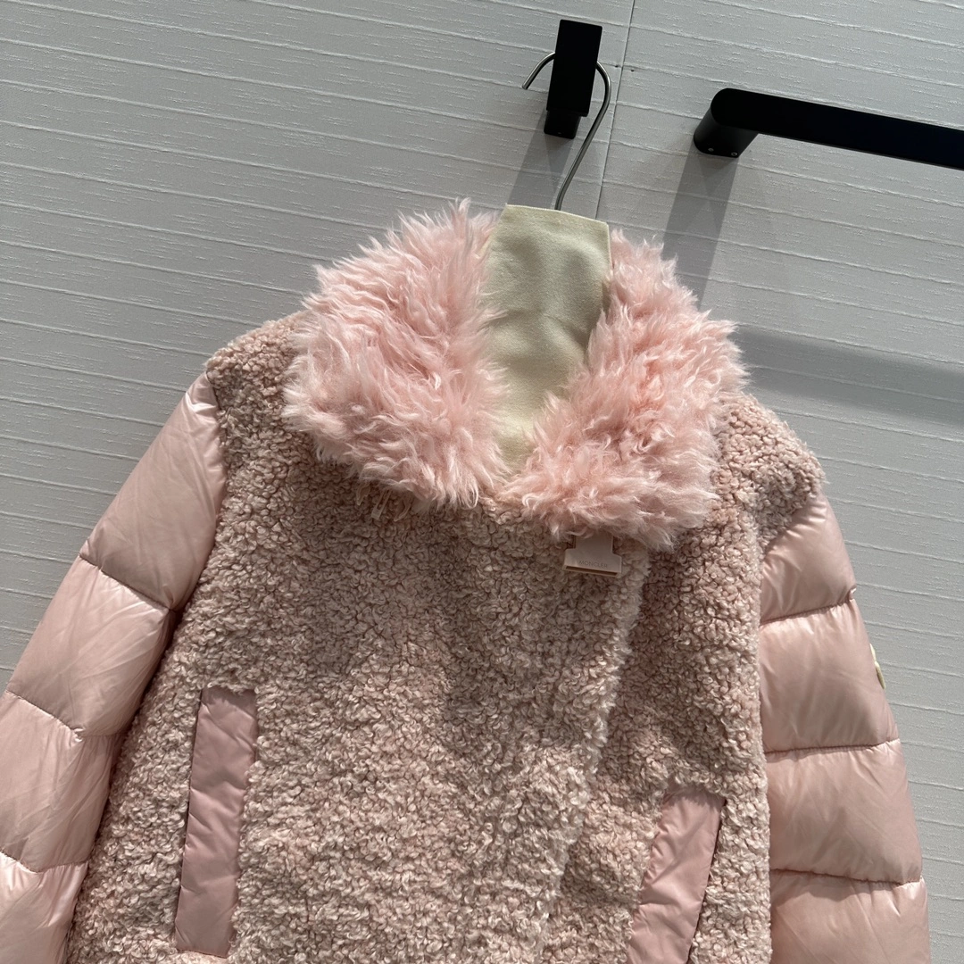 Moncler Down Jackets Tailored 146659