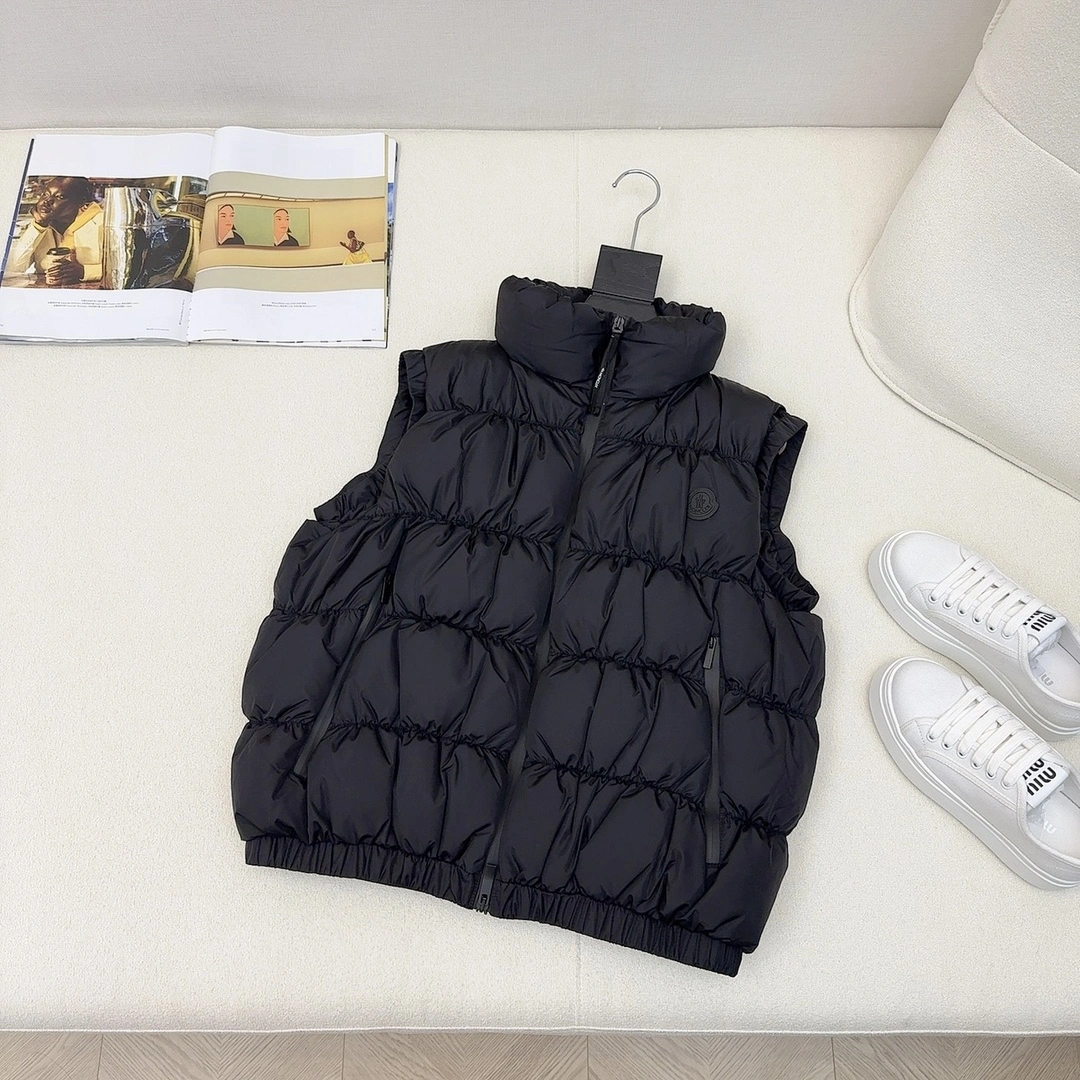 UrbanChic Moncler Down Jackets 146664