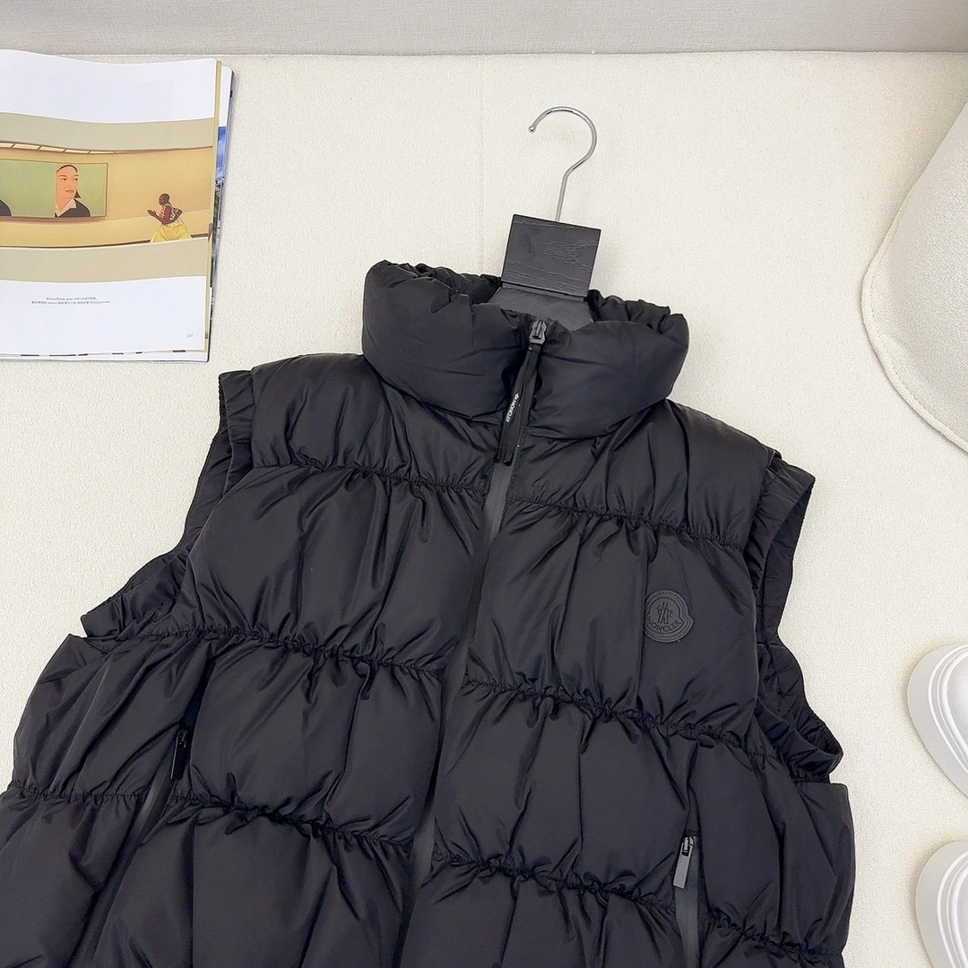 UrbanChic Moncler Down Jackets 146664