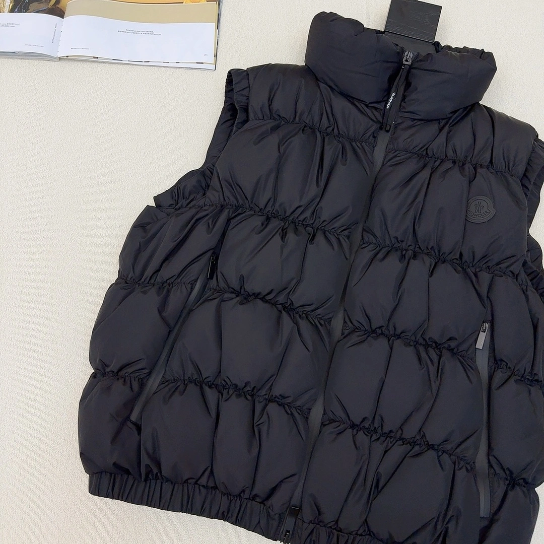UrbanChic Moncler Down Jackets 146664