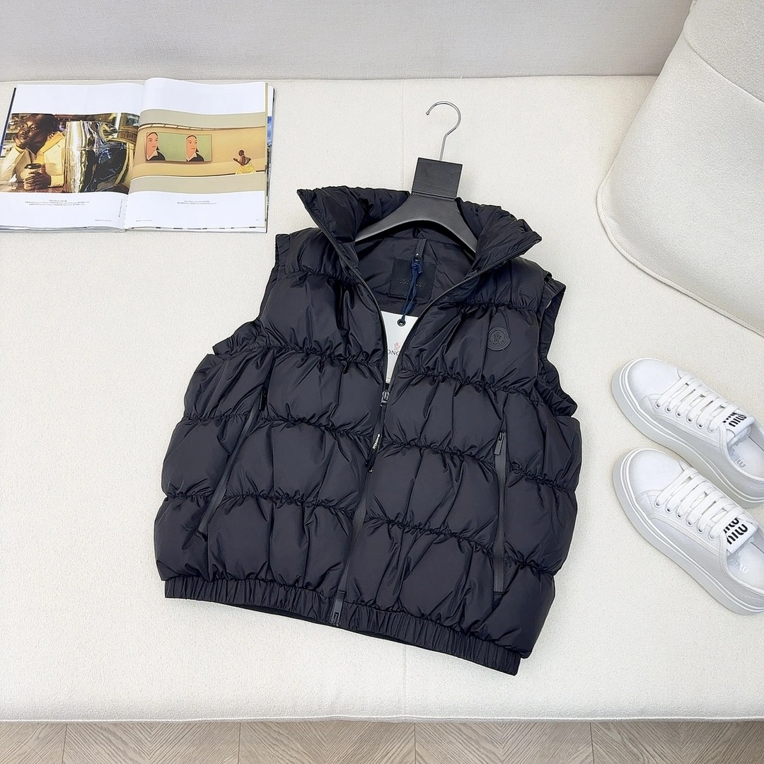 UrbanChic Moncler Down Jackets 146664