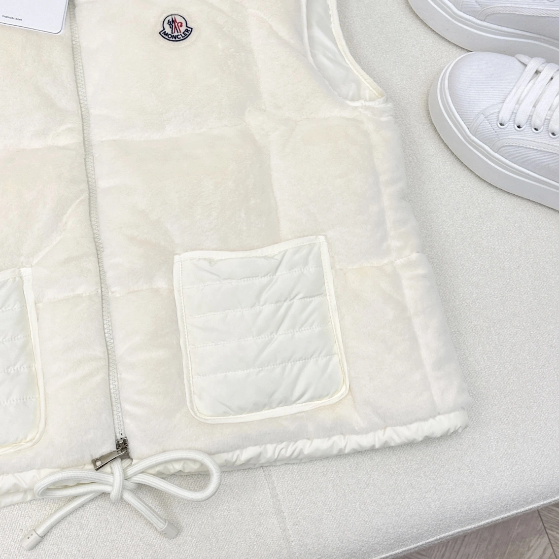 Moncler Down Jackets Trendsetting 146673