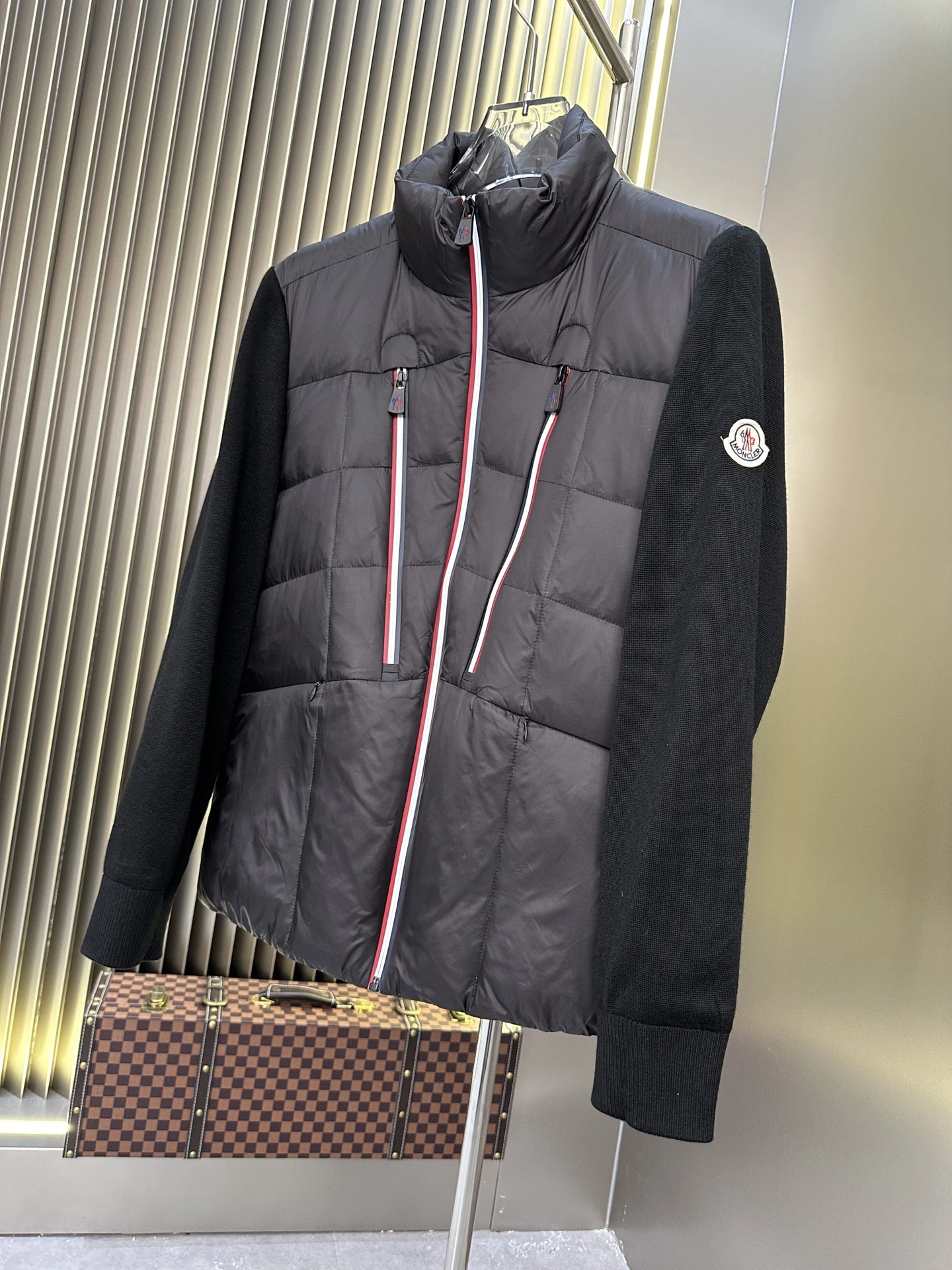 HighQuality Moncler Down Jackets 146654