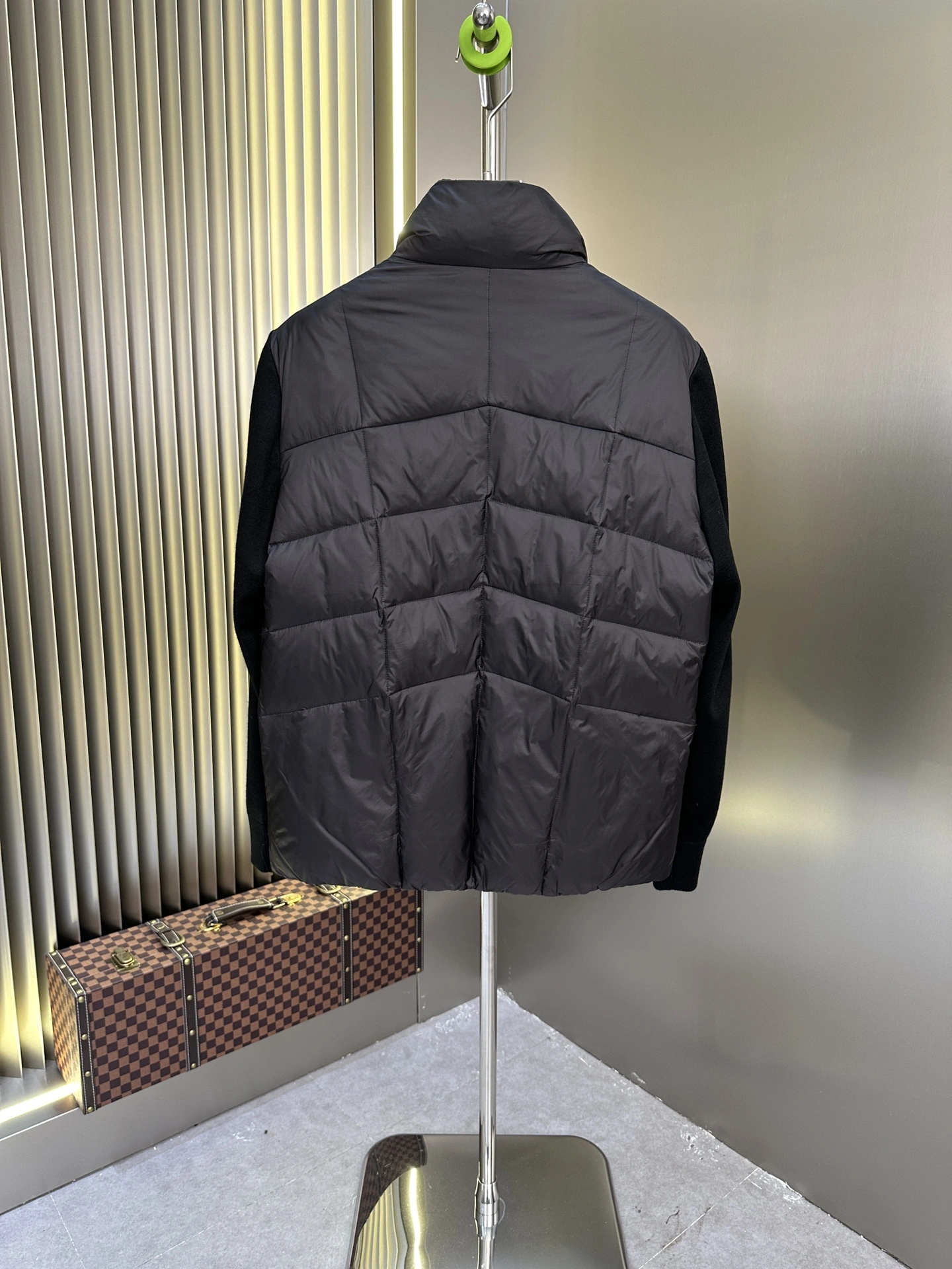 HighQuality Moncler Down Jackets 146654