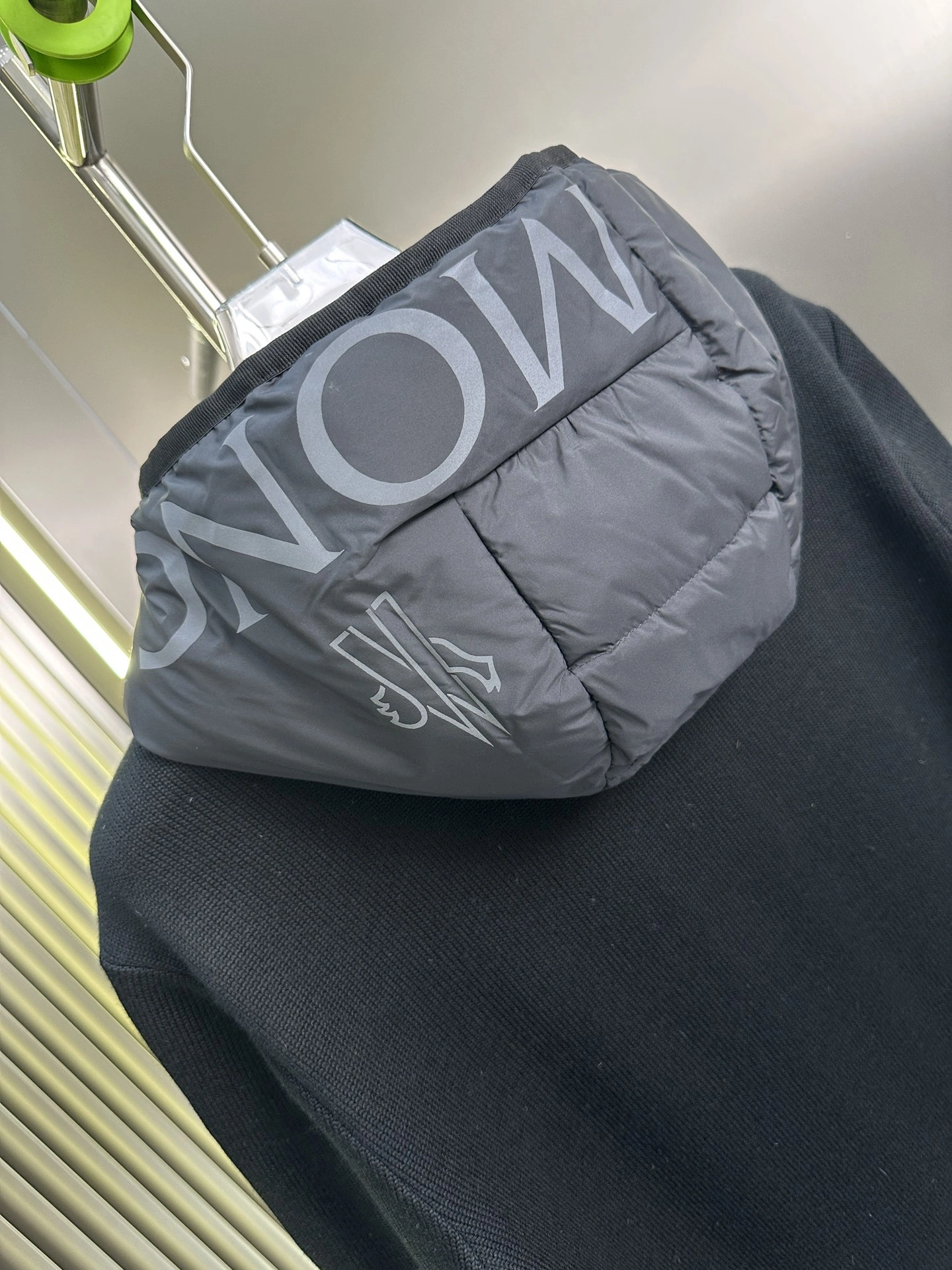 Comfortable Moncler Down Jackets 146672