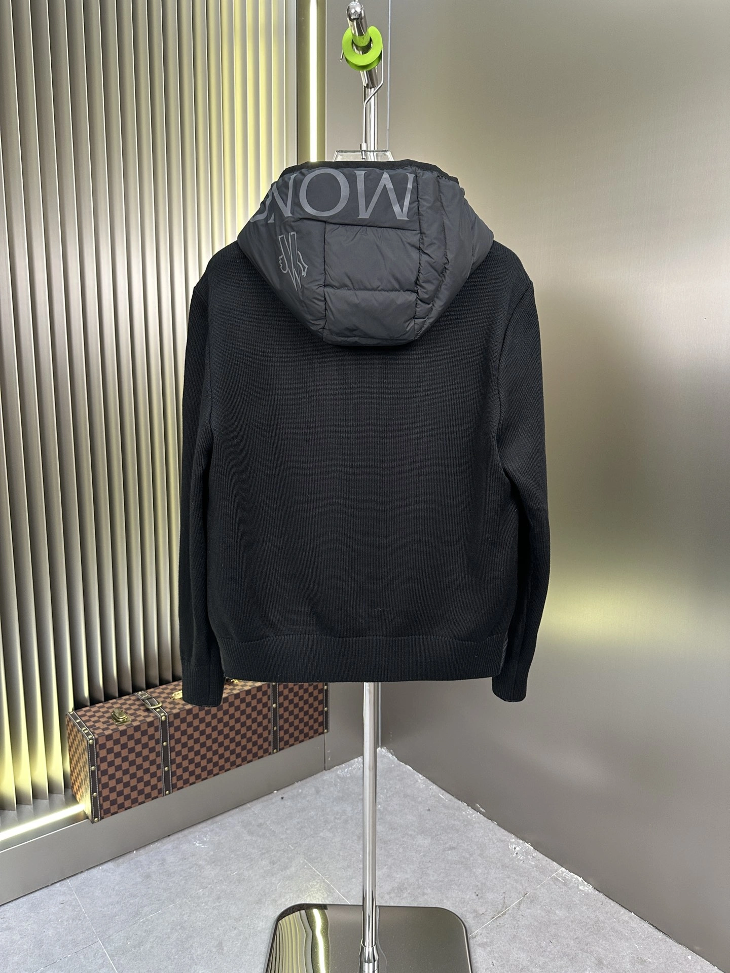 Comfortable Moncler Down Jackets 146672