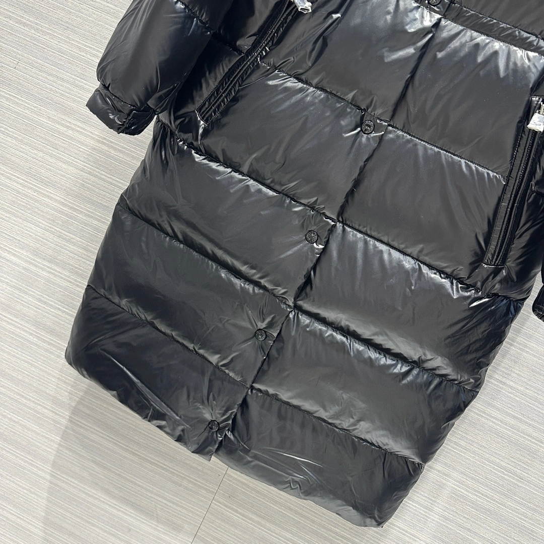 Moncler Down Jackets Durable 146653