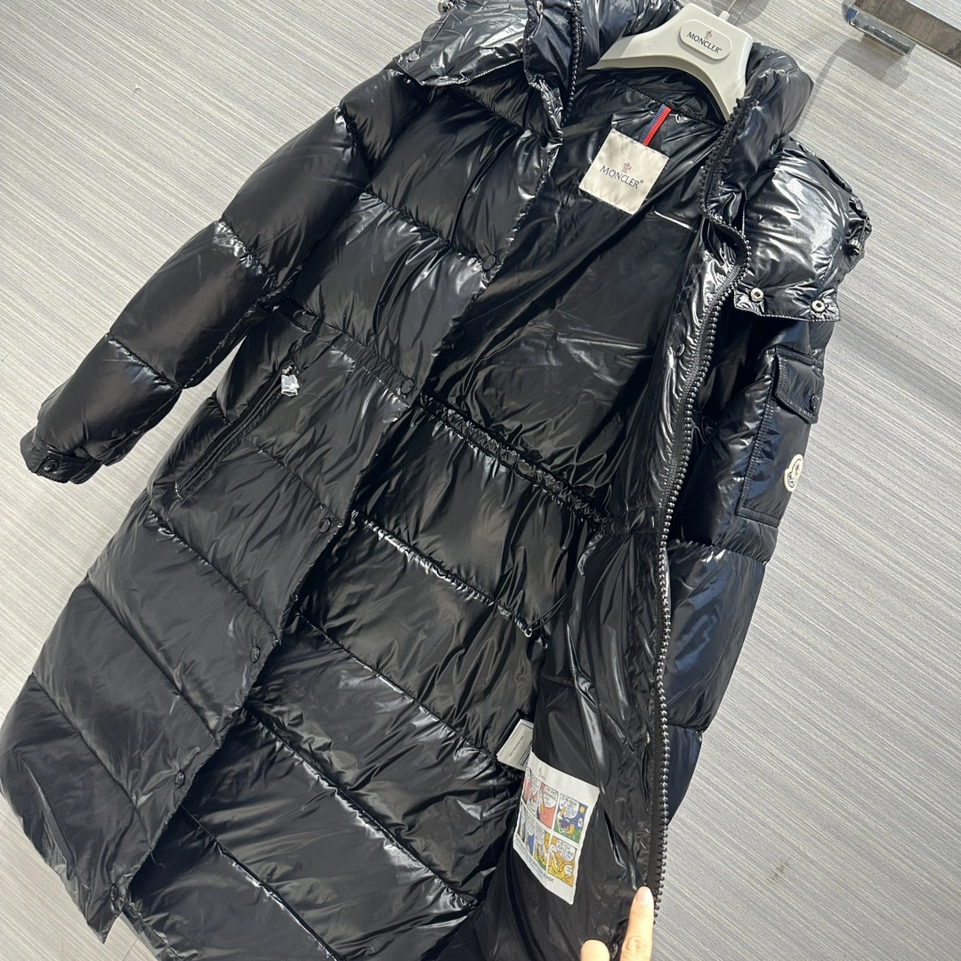 Moncler Down Jackets Durable 146653