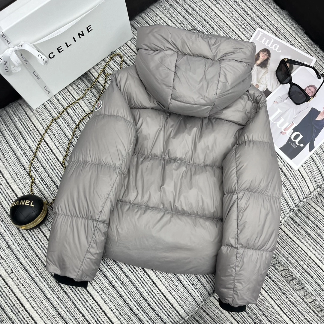 Moncler Down Jackets Original 146651