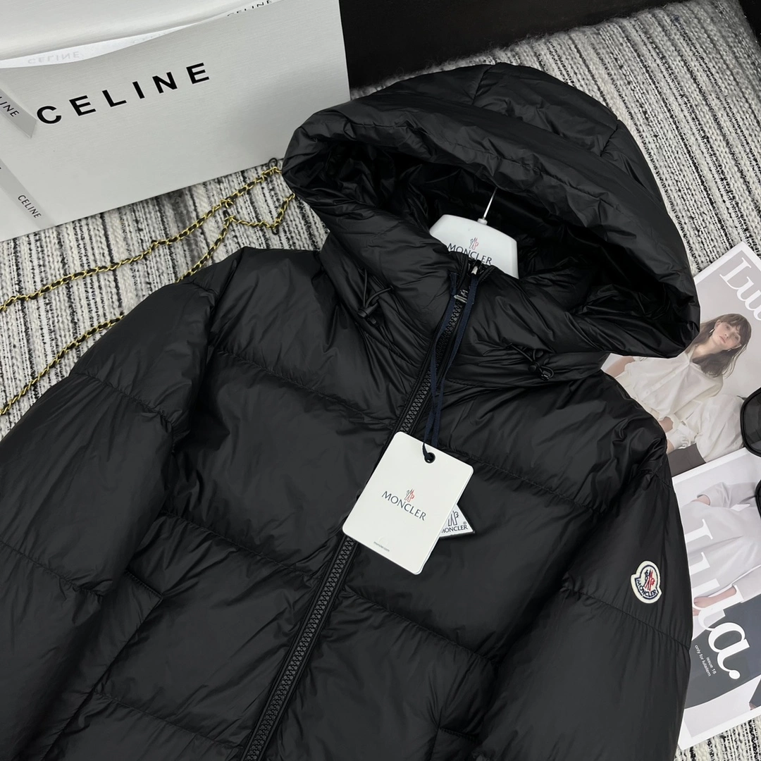 Reliable Moncler Down Jackets 146675