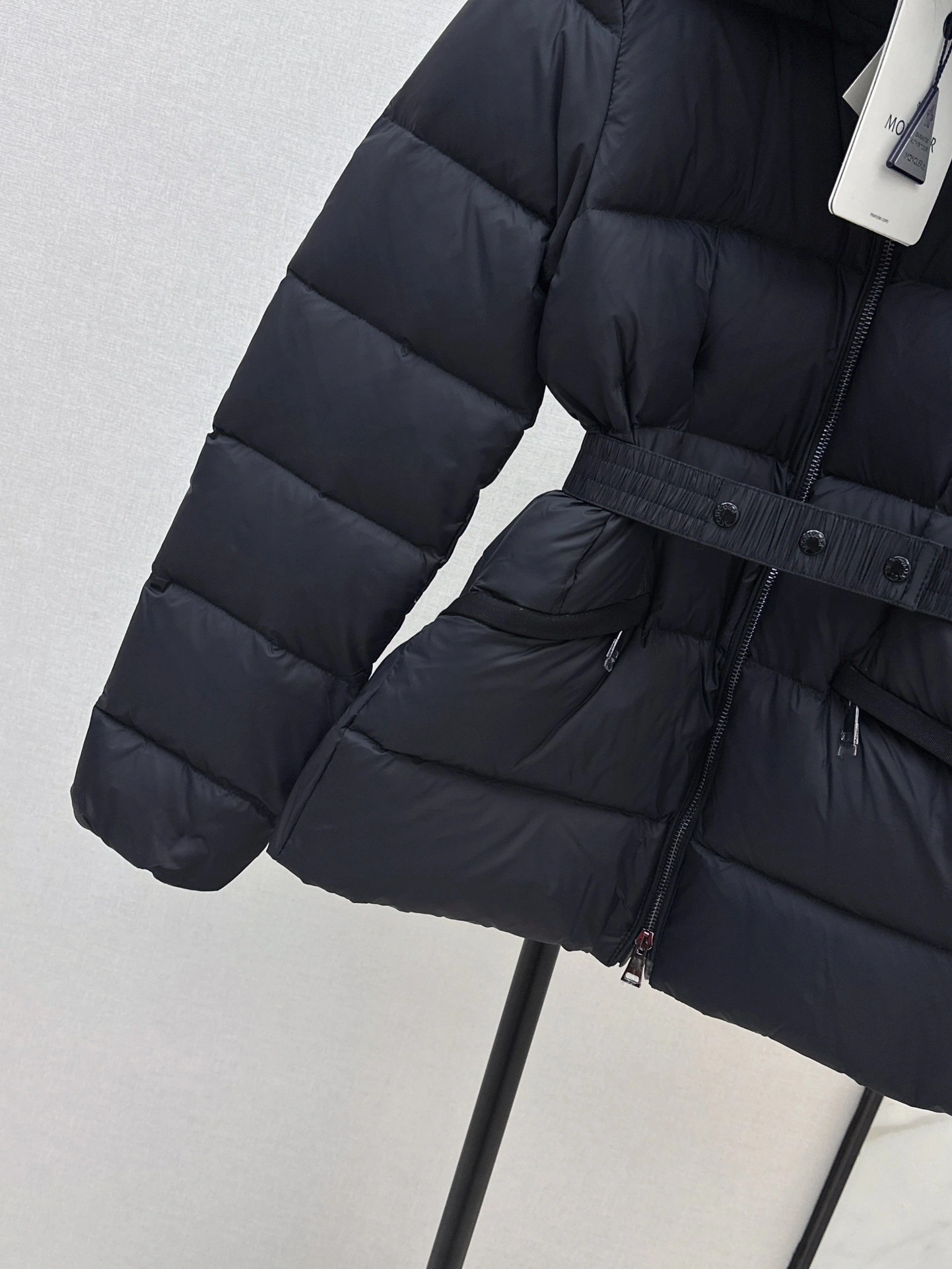 Moncler Down Jackets Premium 146650