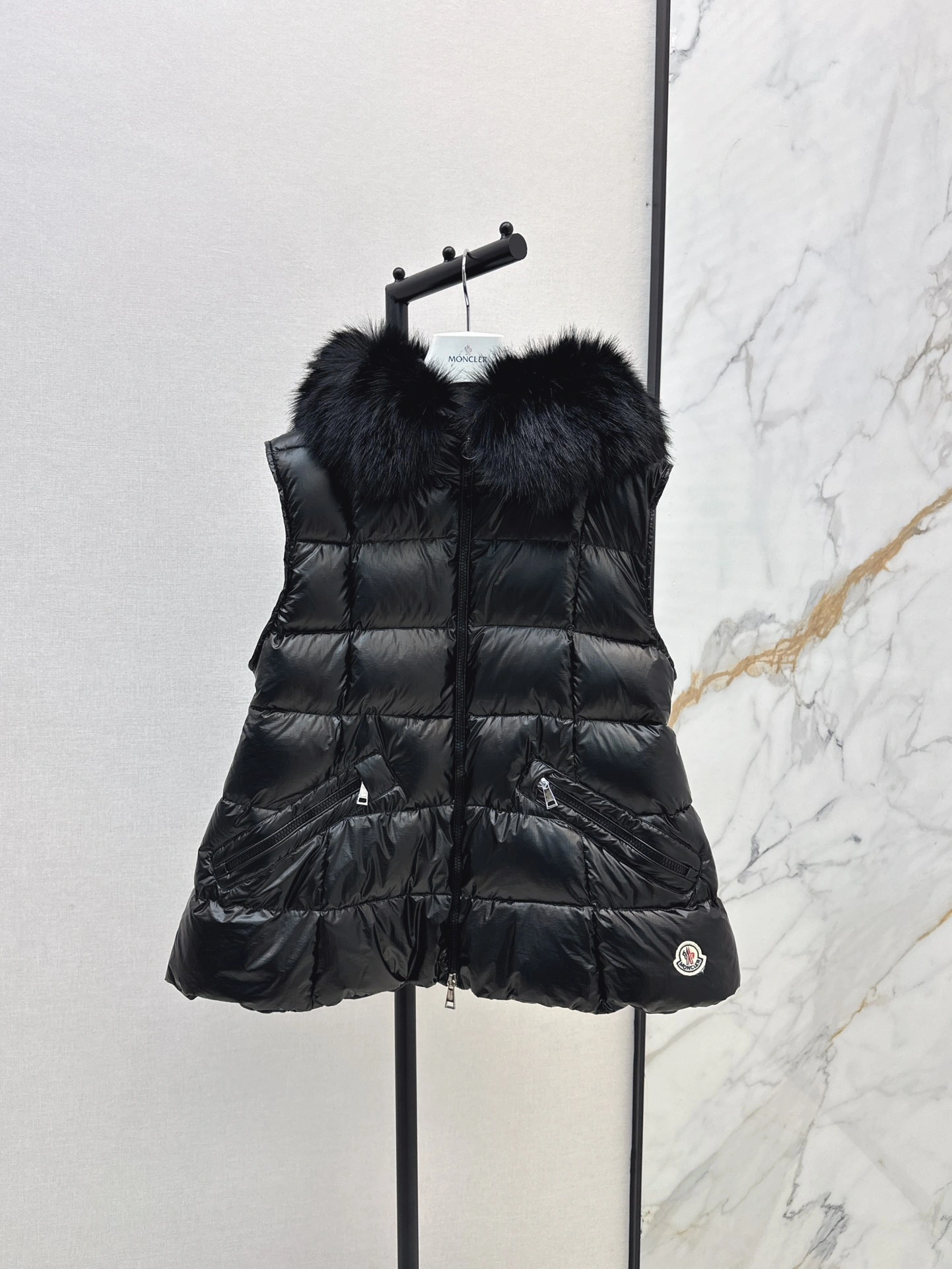 WellDesigned Moncler Down Jackets 146647