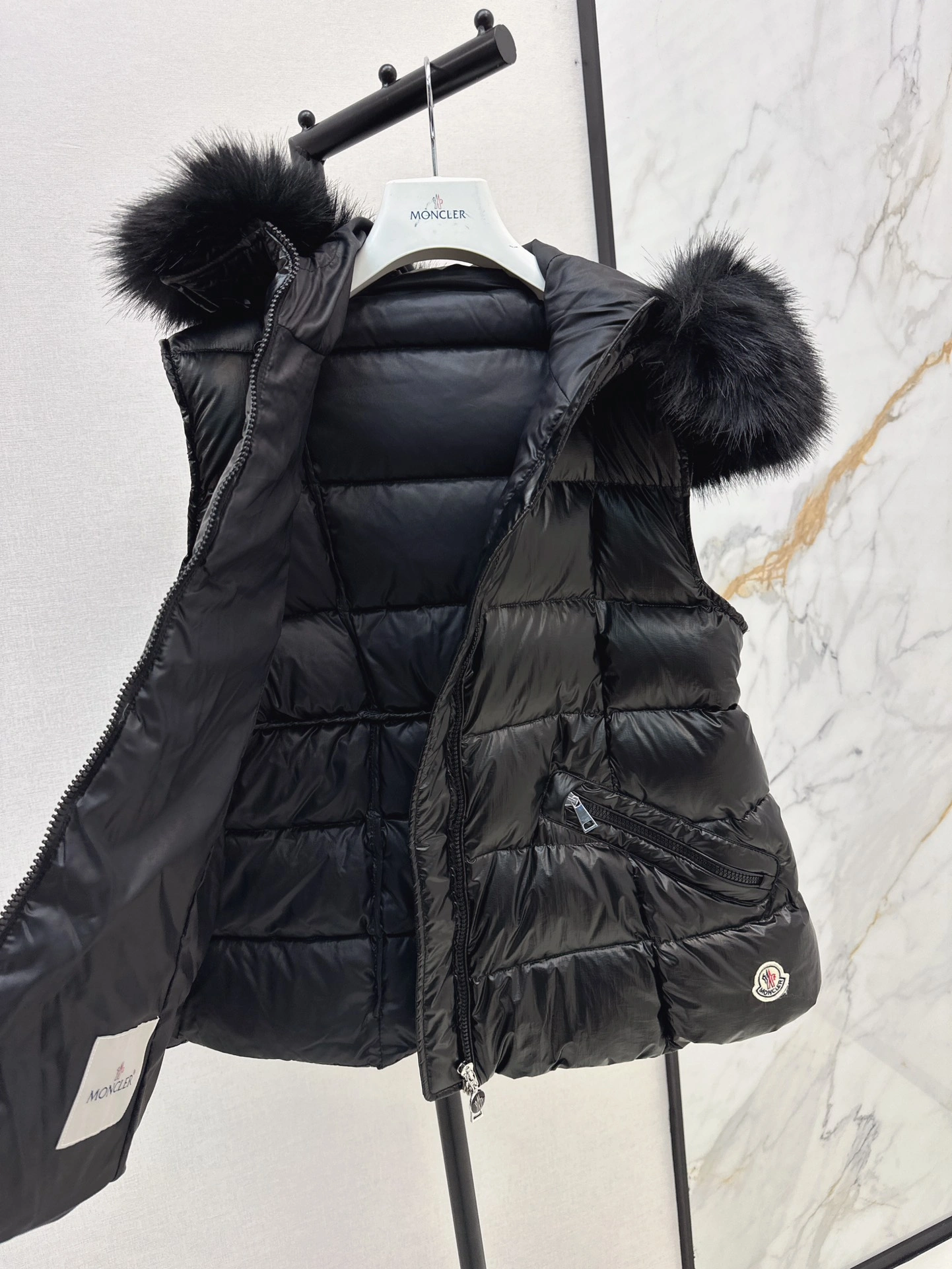 WellDesigned Moncler Down Jackets 146647