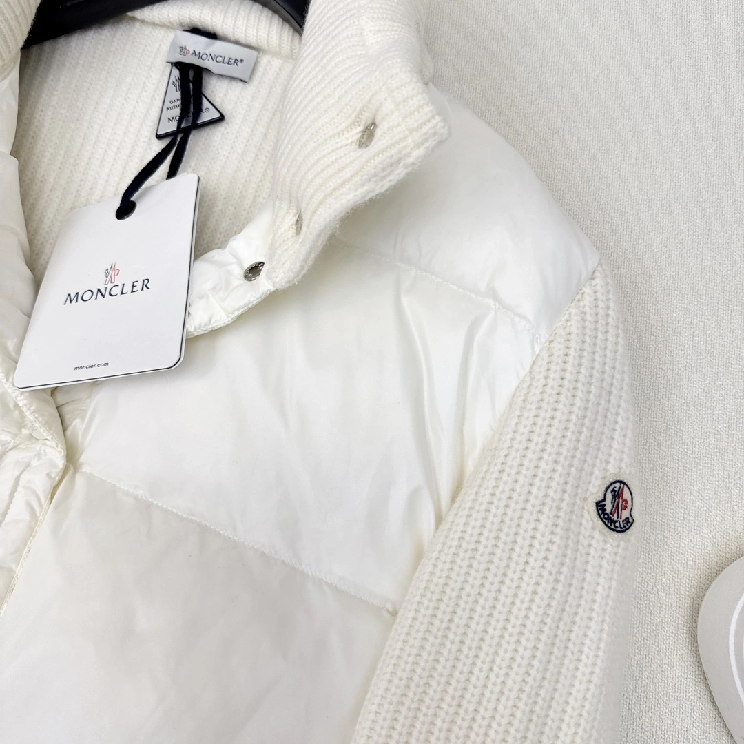 Tailored Moncler Down Jackets 146640