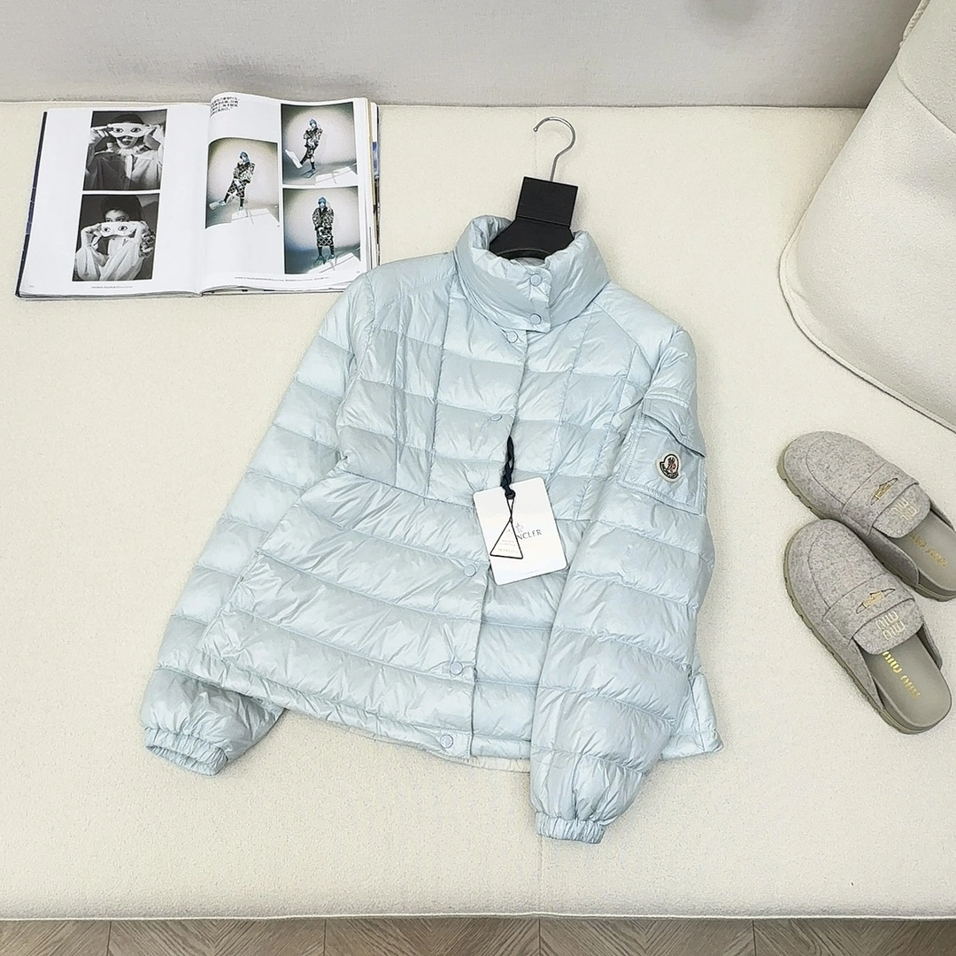 Bright Moncler Down Jackets 146628