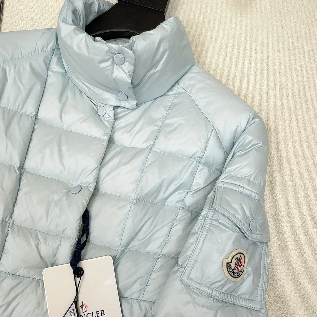 Bright Moncler Down Jackets 146628