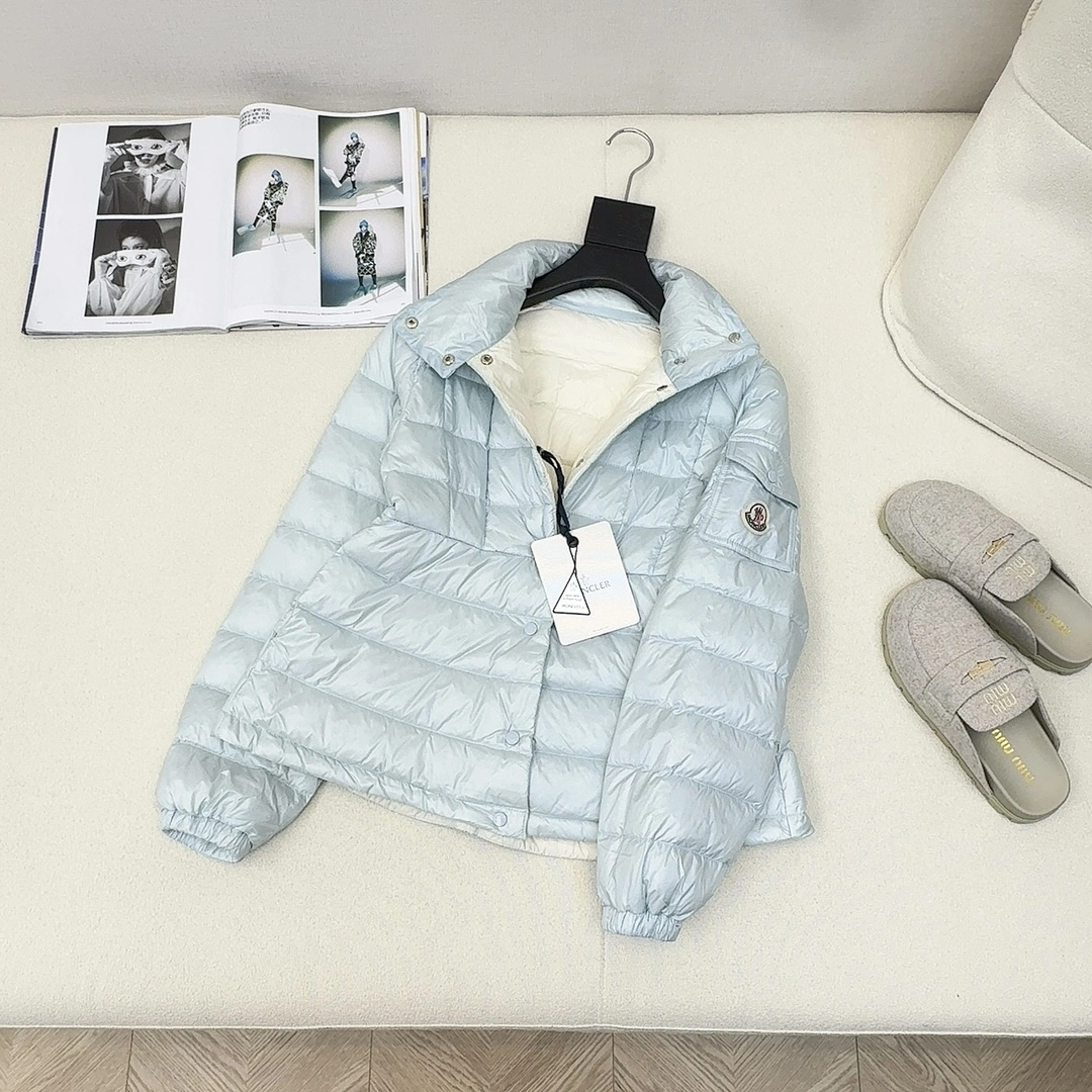 Bright Moncler Down Jackets 146628