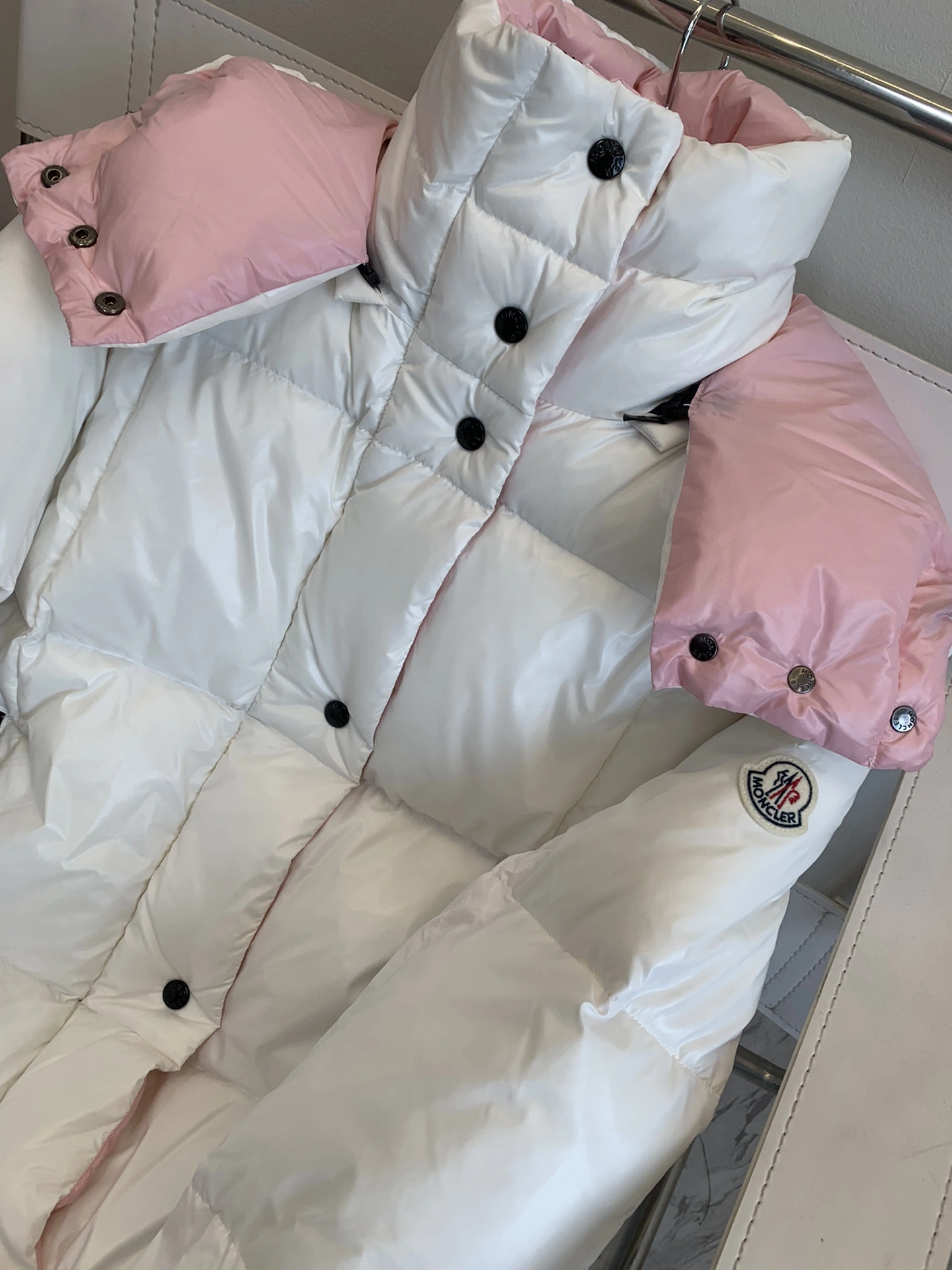Moncler Down Jackets Modern 146687