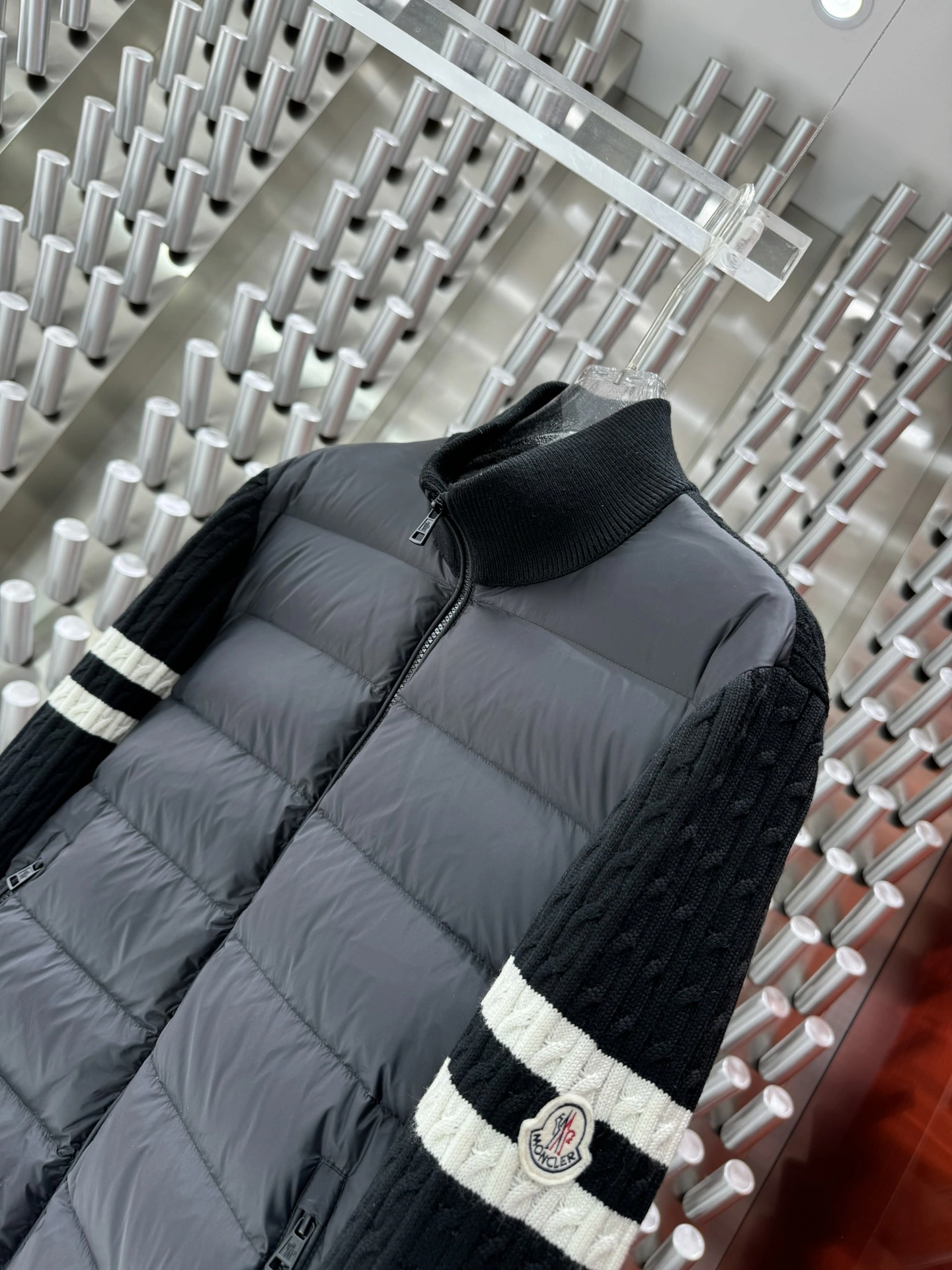 Moncler Down Jackets Packable 146632