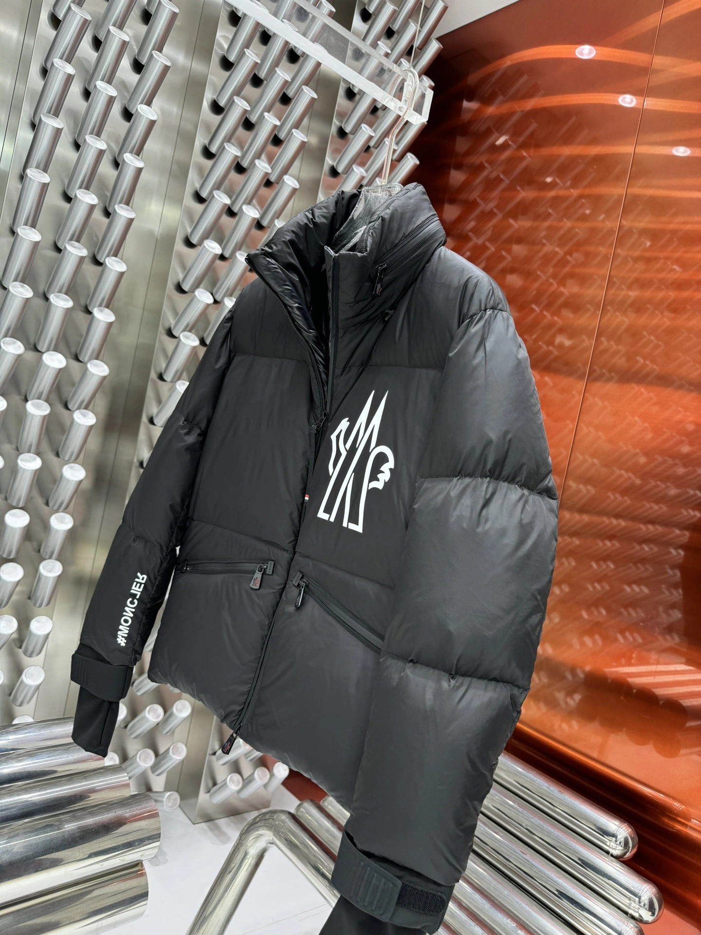 Resilient Moncler Down Jackets 146618