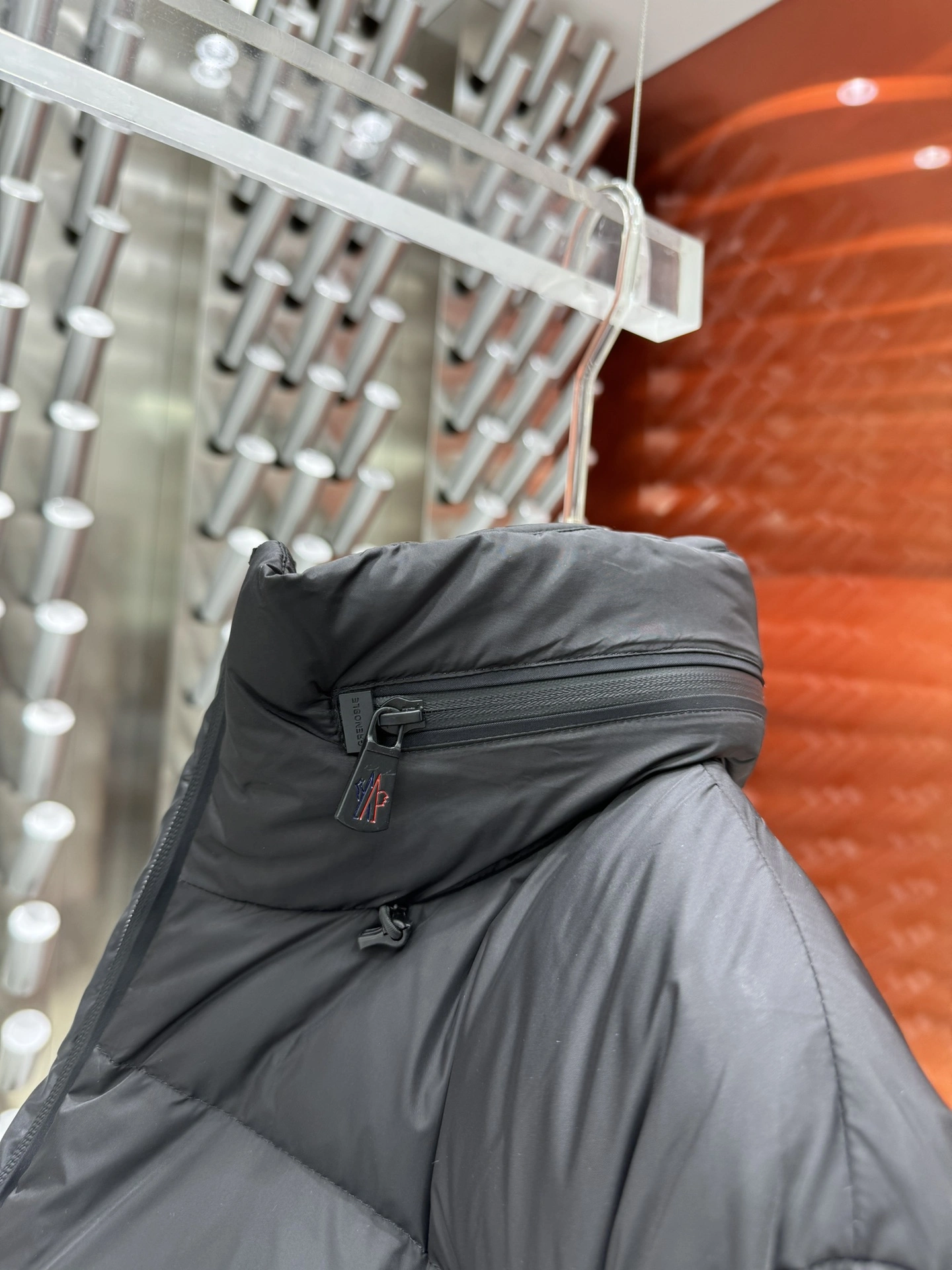 Resilient Moncler Down Jackets 146618