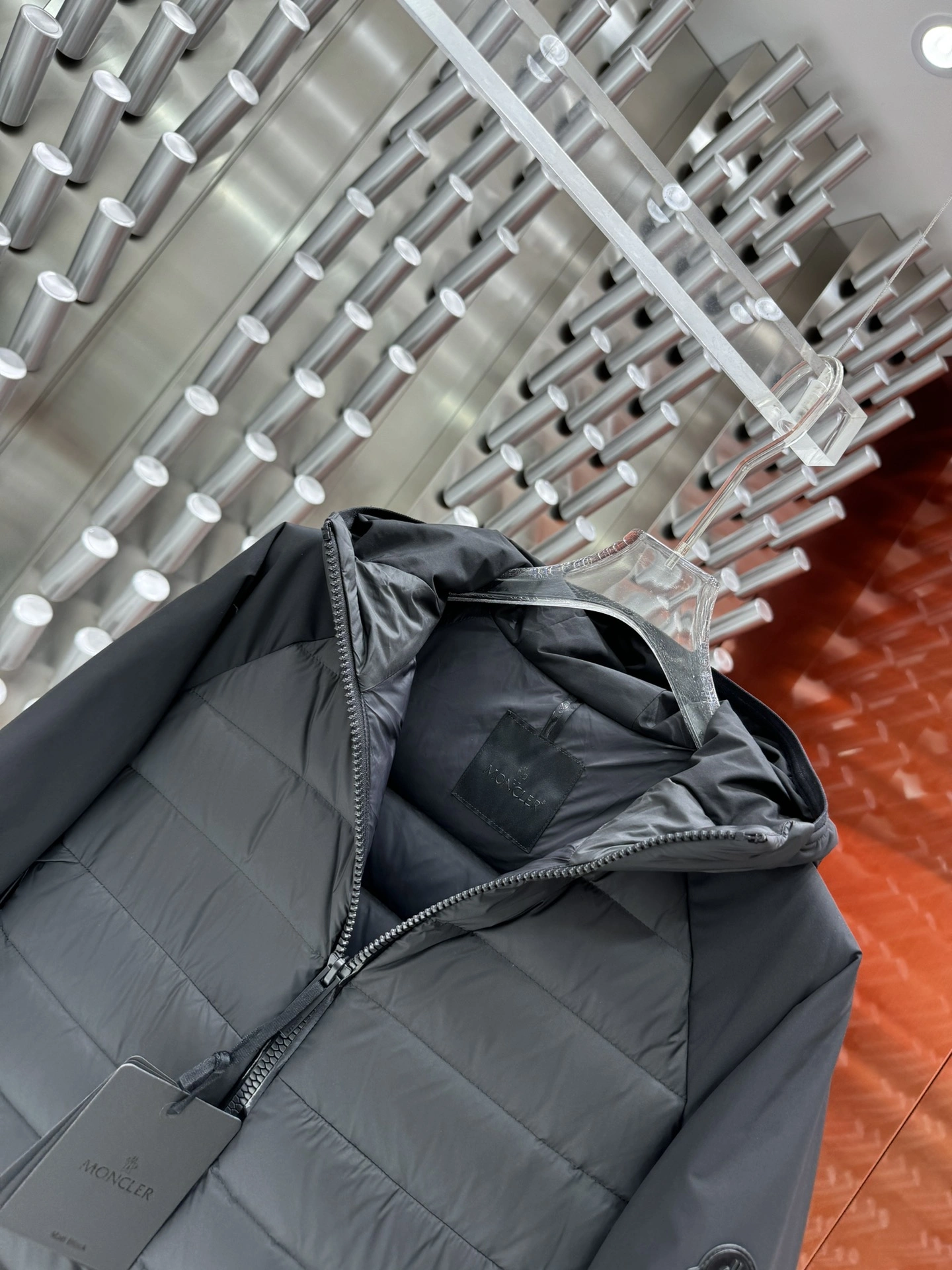 Moncler Down Jackets EasyMatch 146607