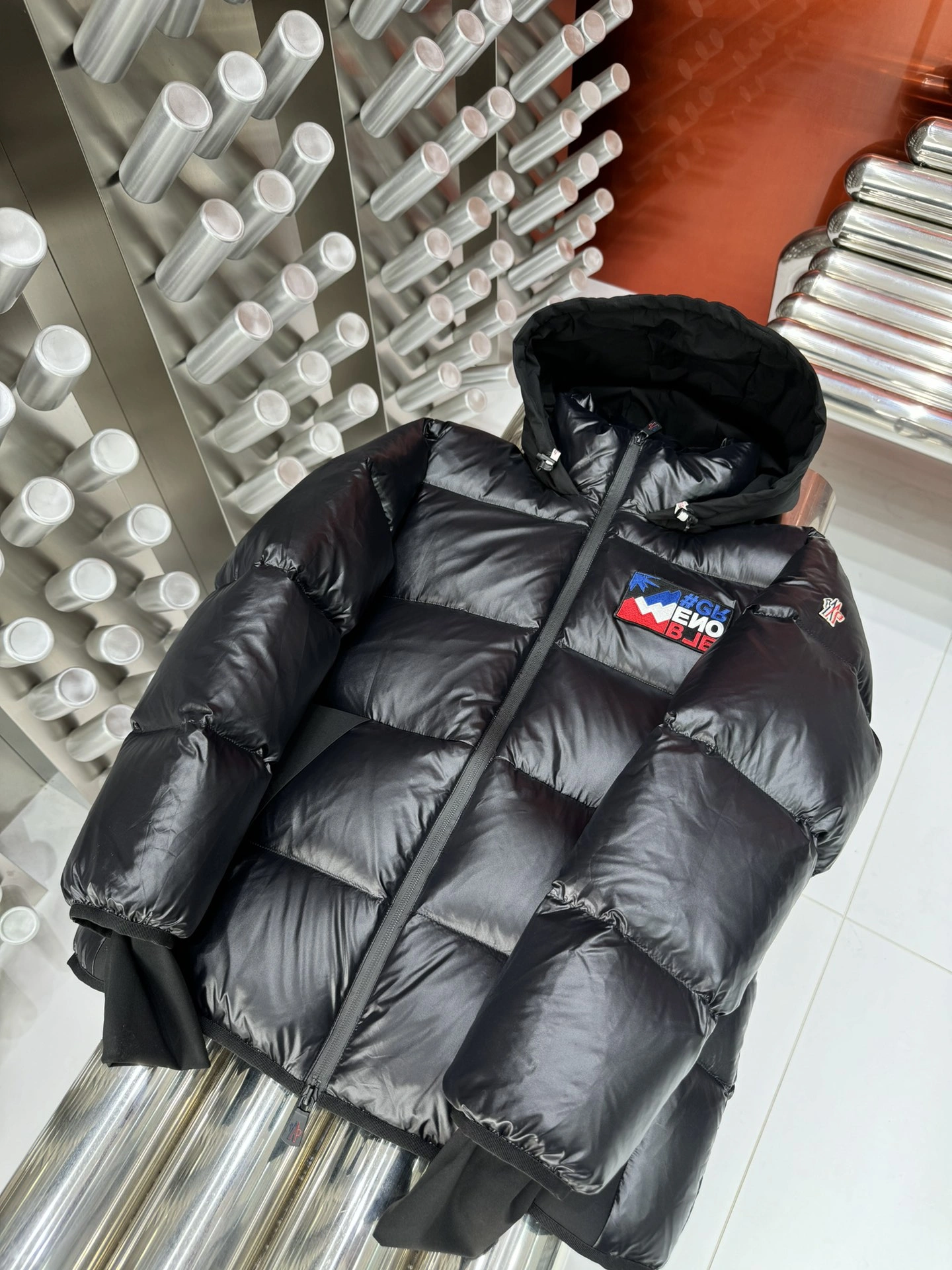 Supportive Moncler Down Jackets 146606