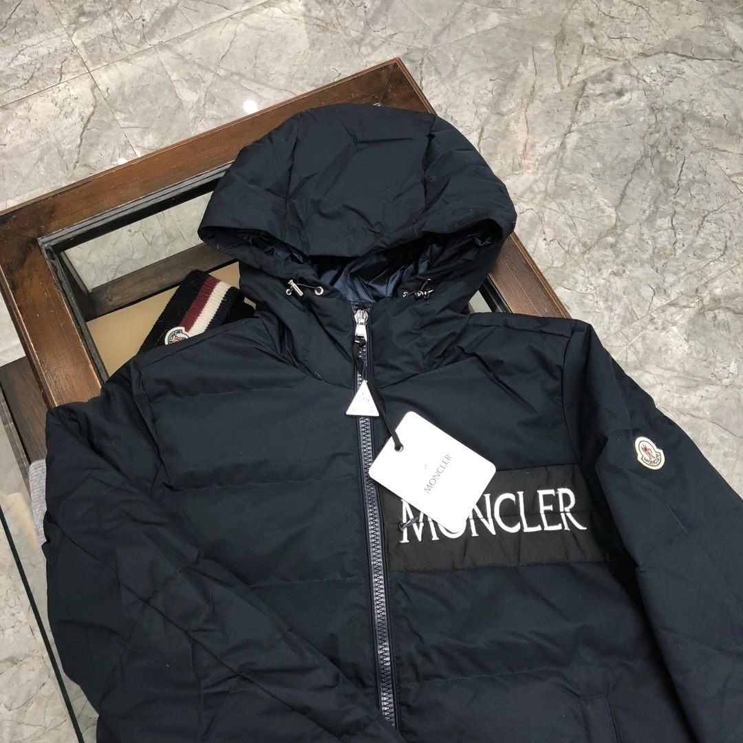 FlexibleFit Moncler Down Jackets 146605