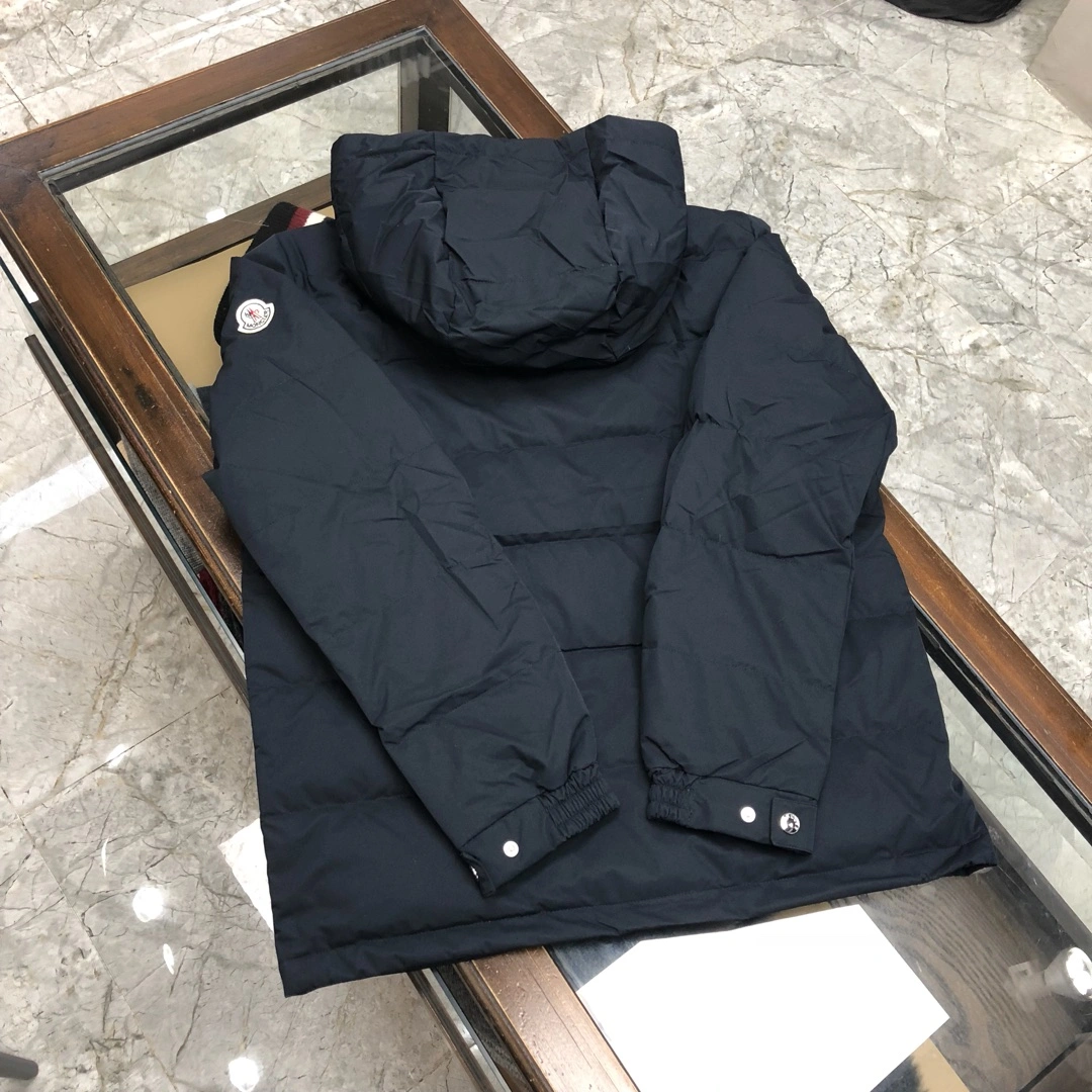 FlexibleFit Moncler Down Jackets 146605