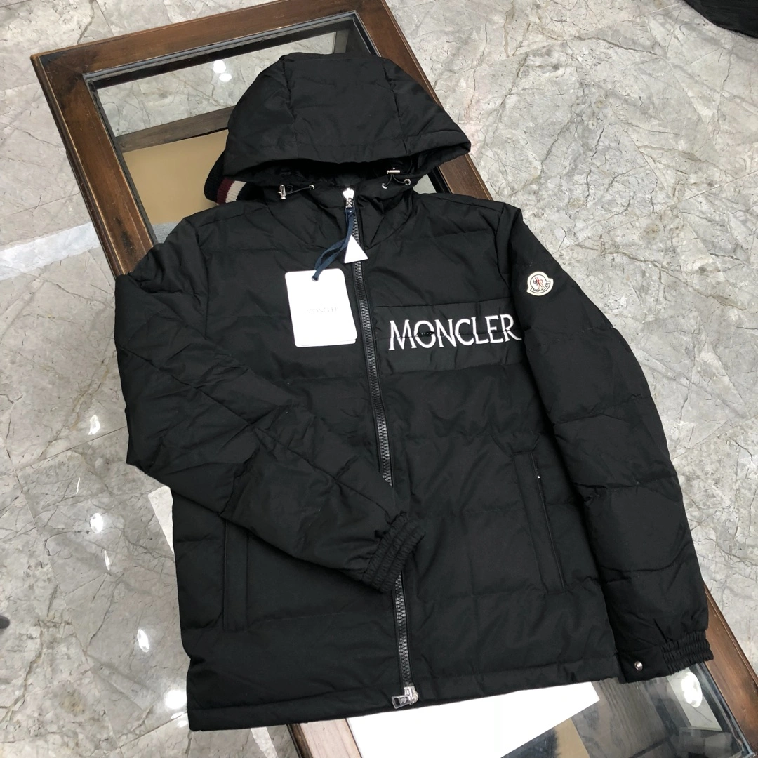 Moncler Down Jackets Popular 146604