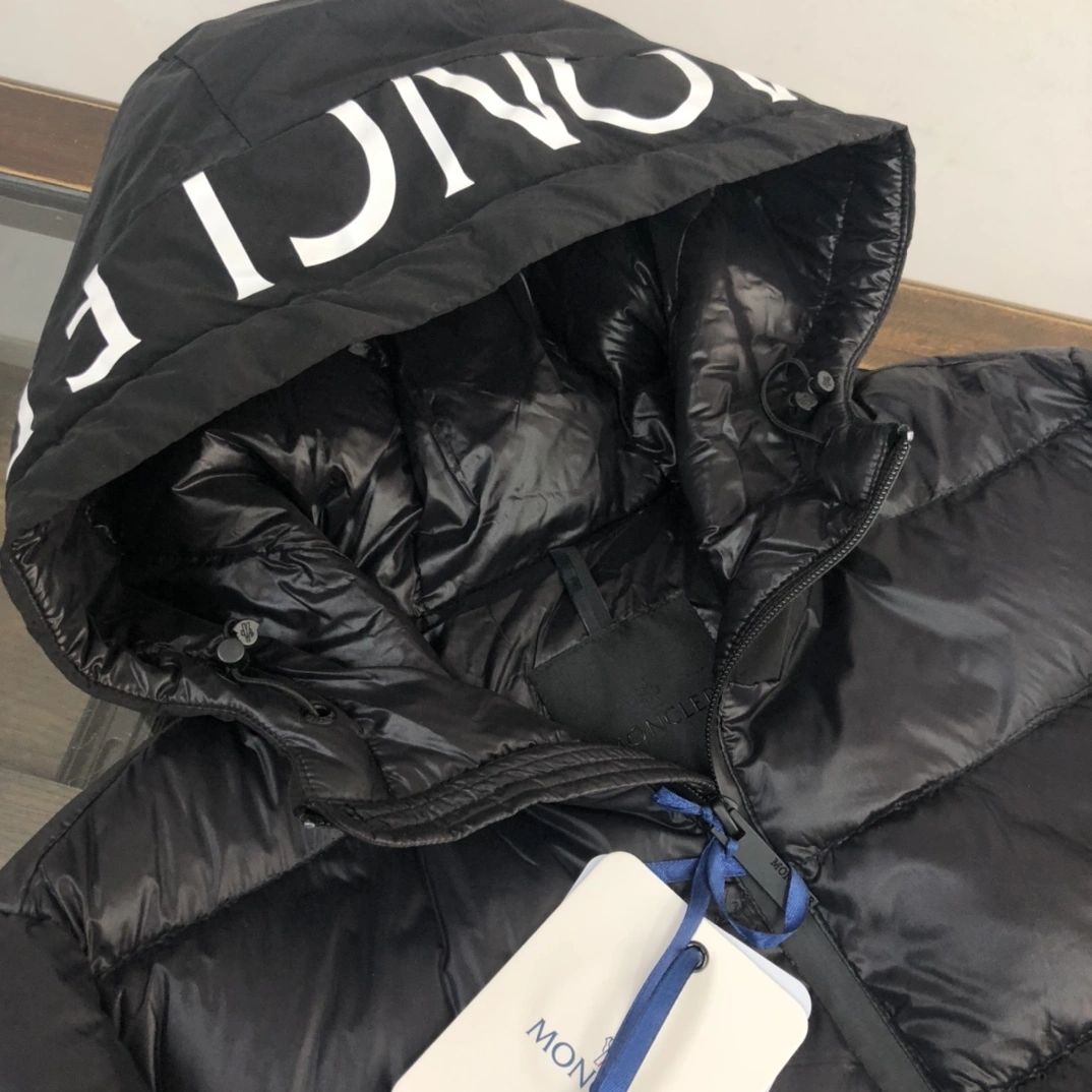 Moncler Down Jackets OdorResistant 146603