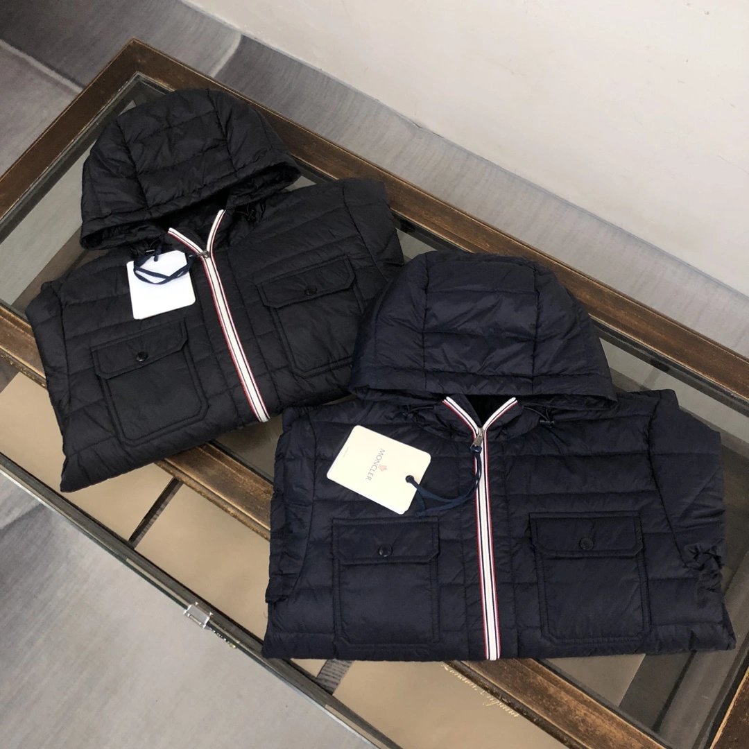 Moncler Down Jackets EasyMatch 146598