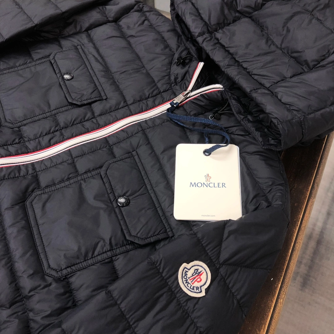 Moncler Down Jackets EasyMatch 146598