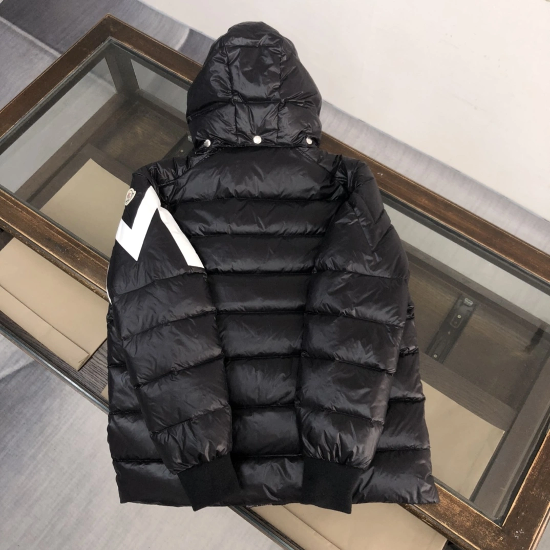 Moncler Down Jackets QuickDry 146586
