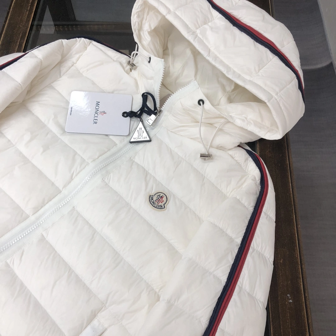 Moncler Down Jackets Sustainable 146594