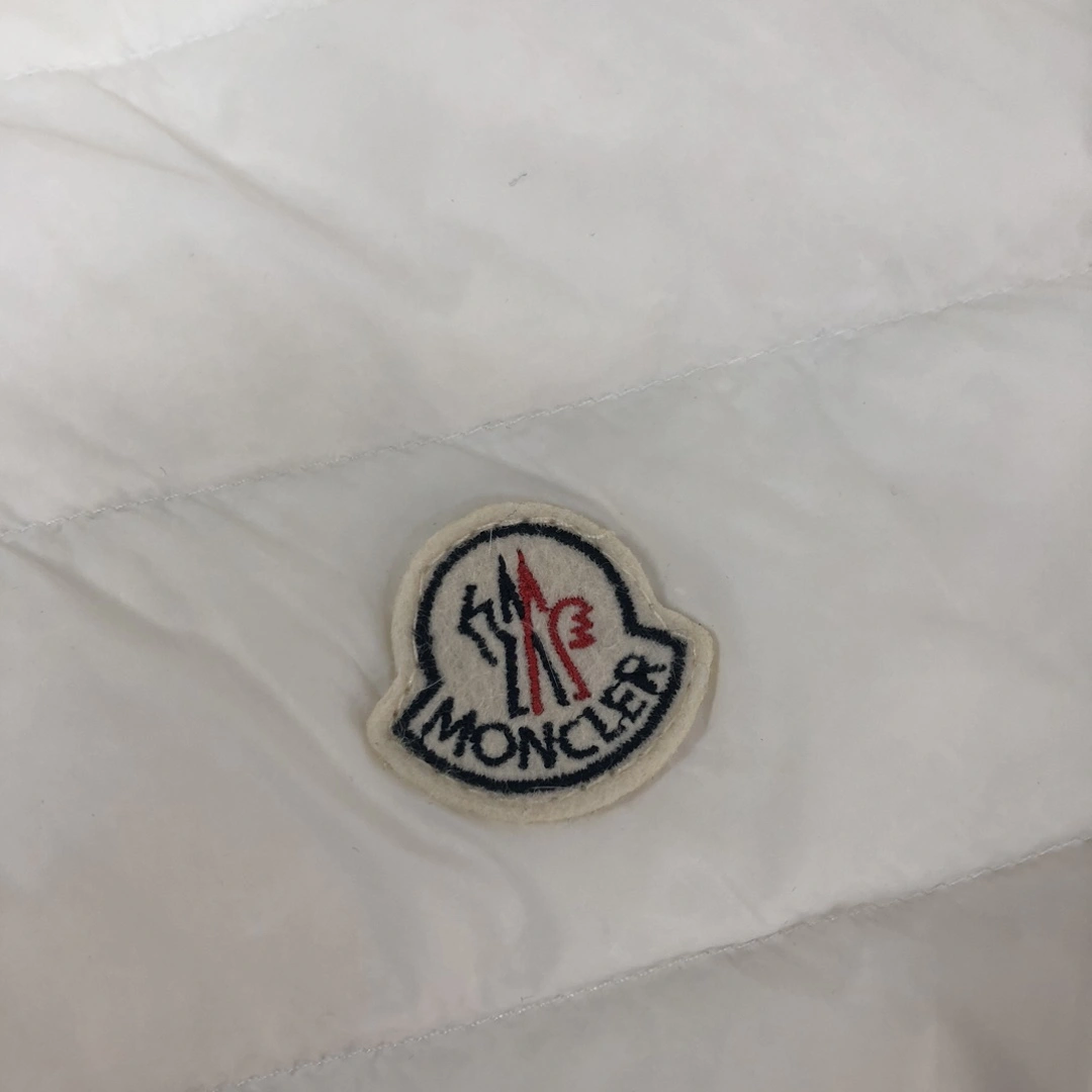 Moncler Down Jackets Sustainable 146594