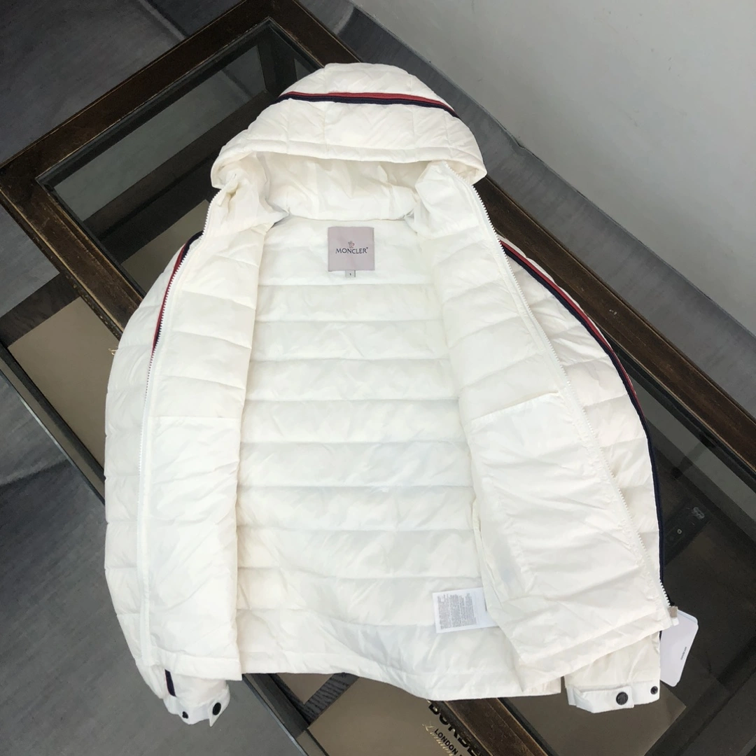 Moncler Down Jackets Sustainable 146594