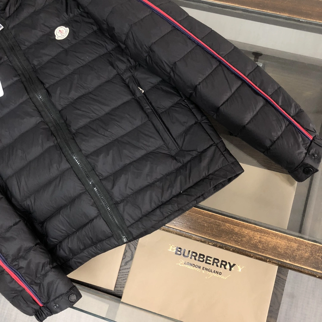 FlexibleFit Moncler Down Jackets 146581