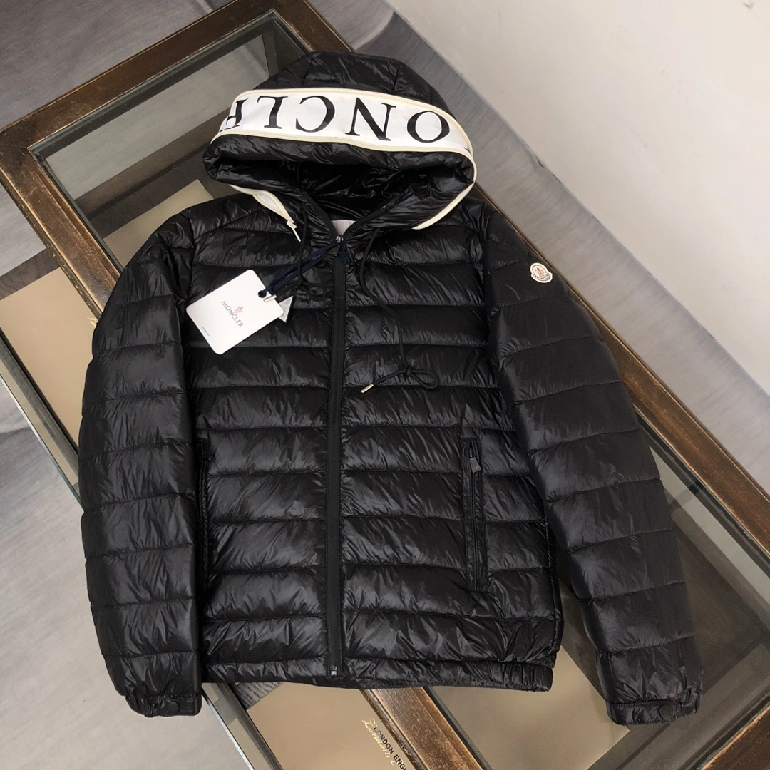 Stylish Moncler Down Jackets 146585