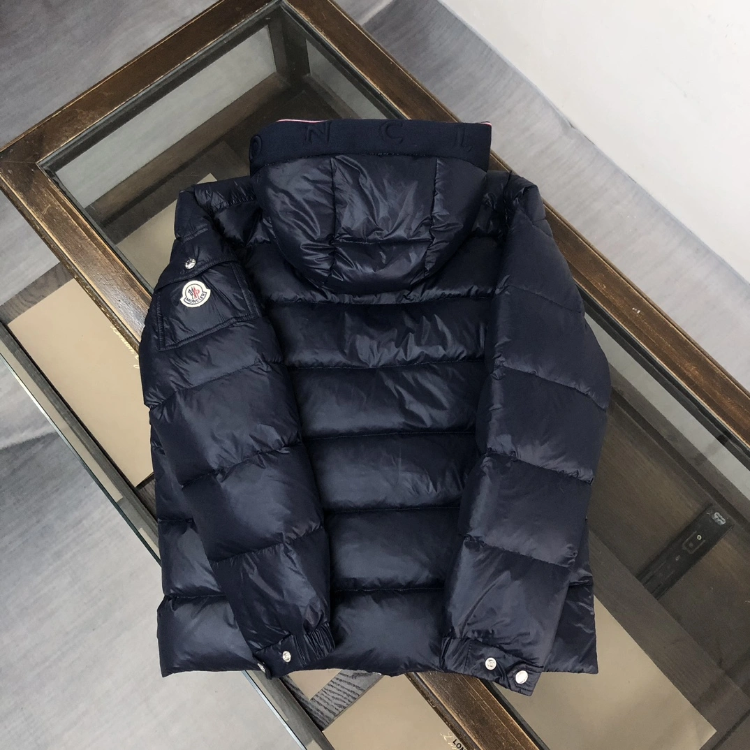 Tailored Moncler Down Jackets 146575