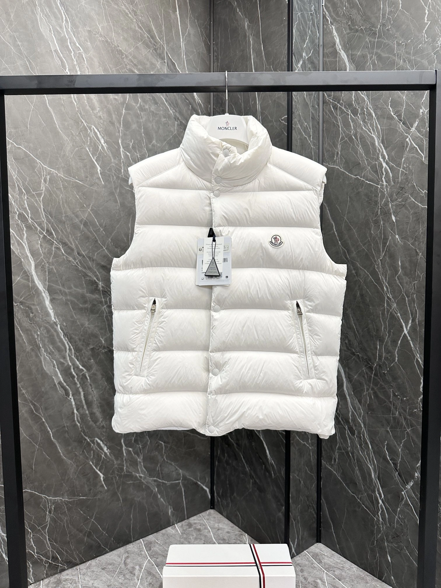 Moncler Down Jackets QuickDry 146591