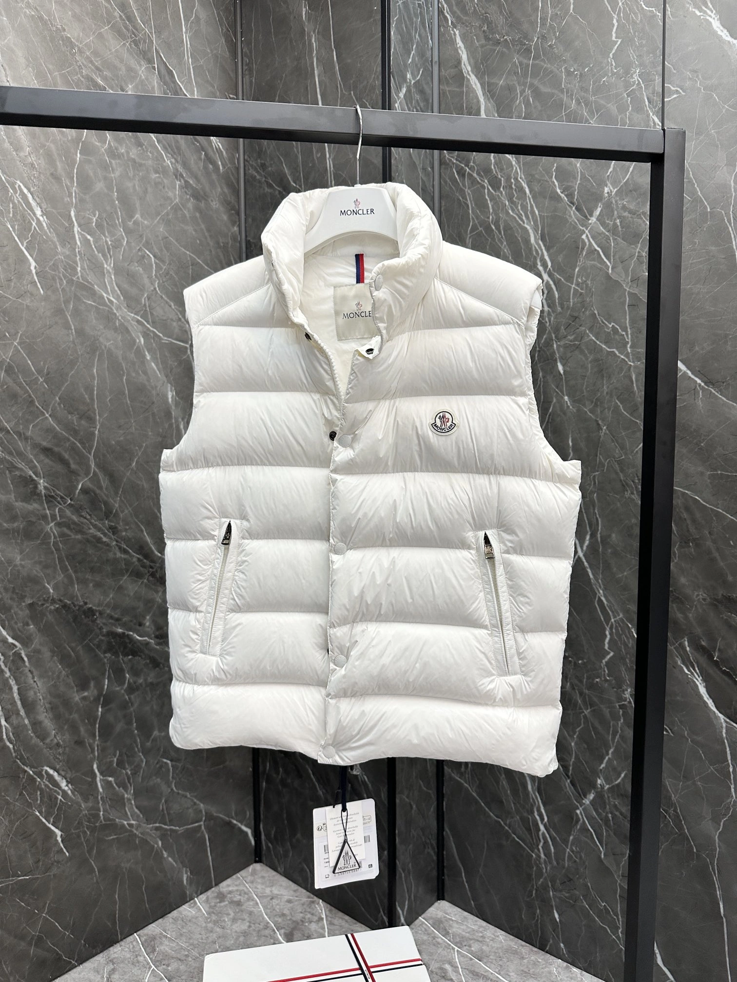 Moncler Down Jackets QuickDry 146591