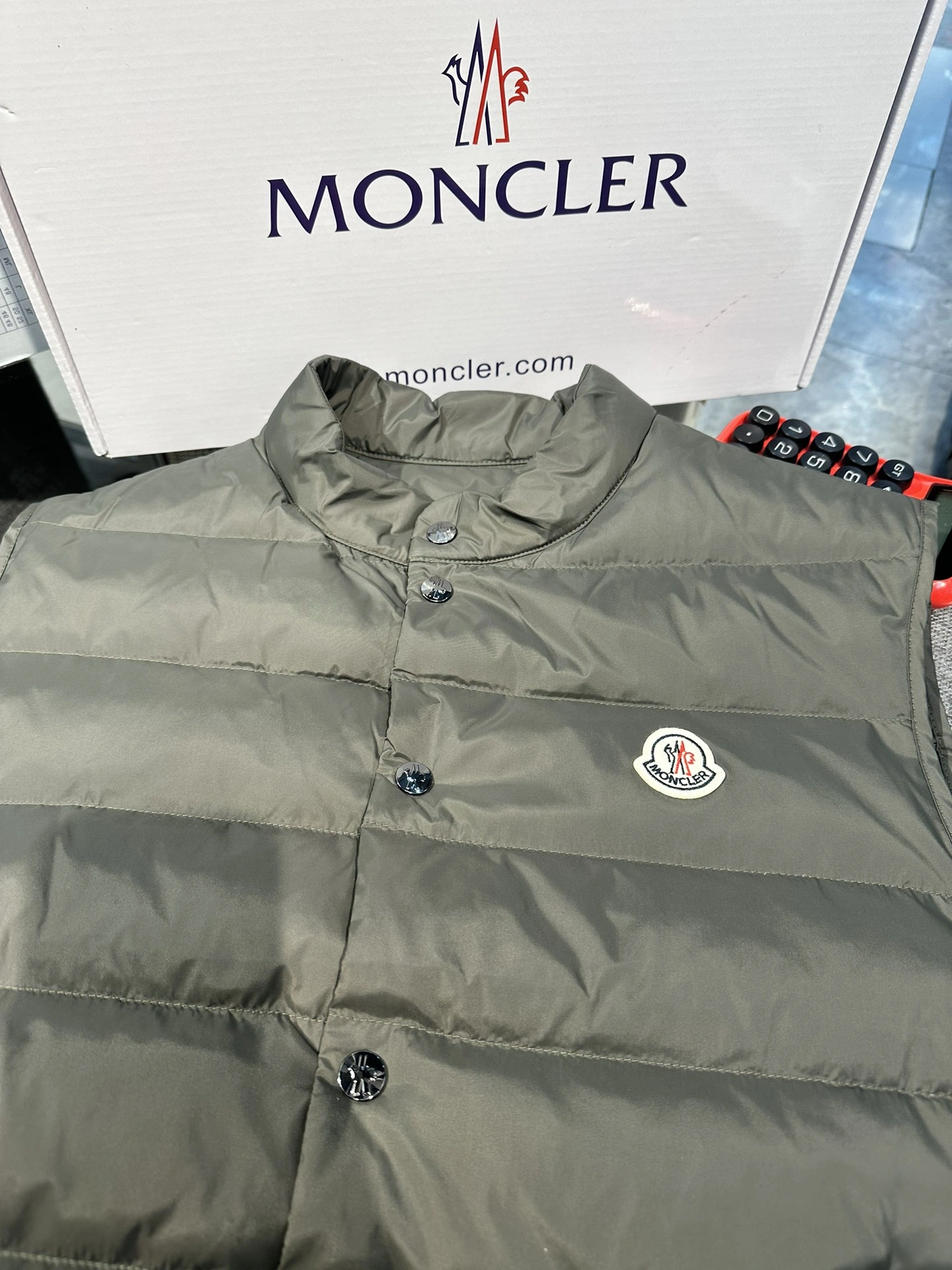 FreshLook Moncler Down Jackets 146568