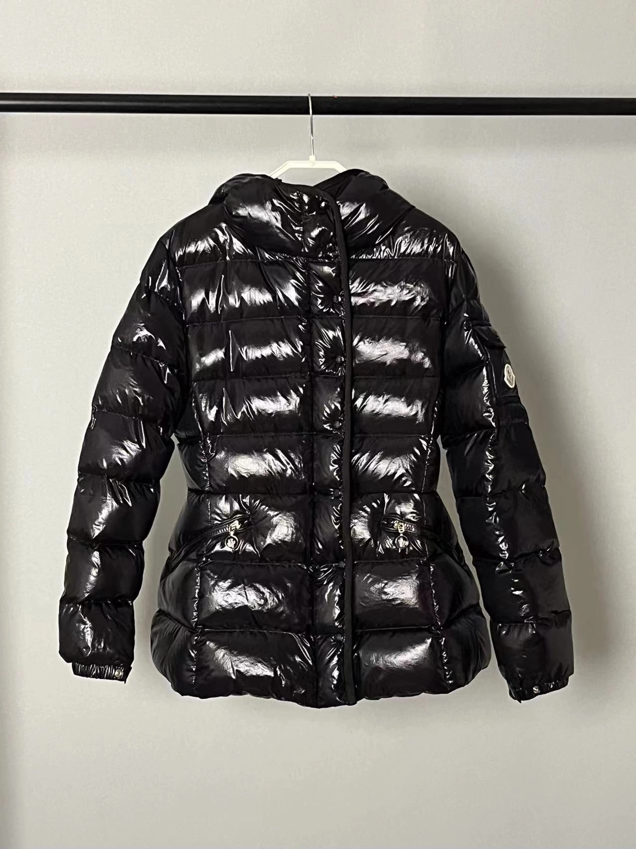 Moncler Down Jackets AllSeason 146570