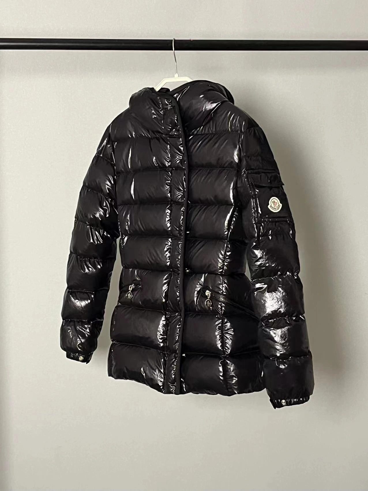 Moncler Down Jackets AllSeason 146570