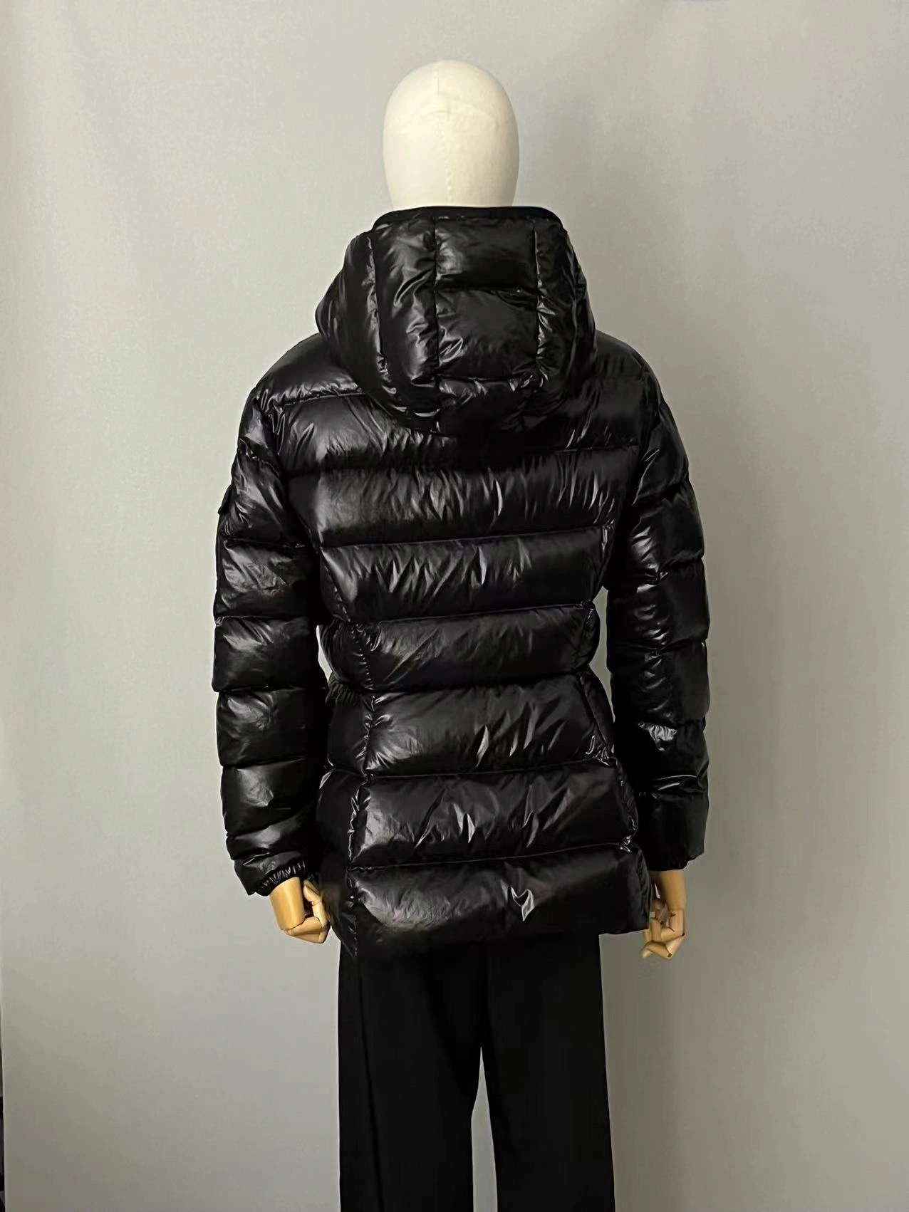 Moncler Down Jackets AllSeason 146570