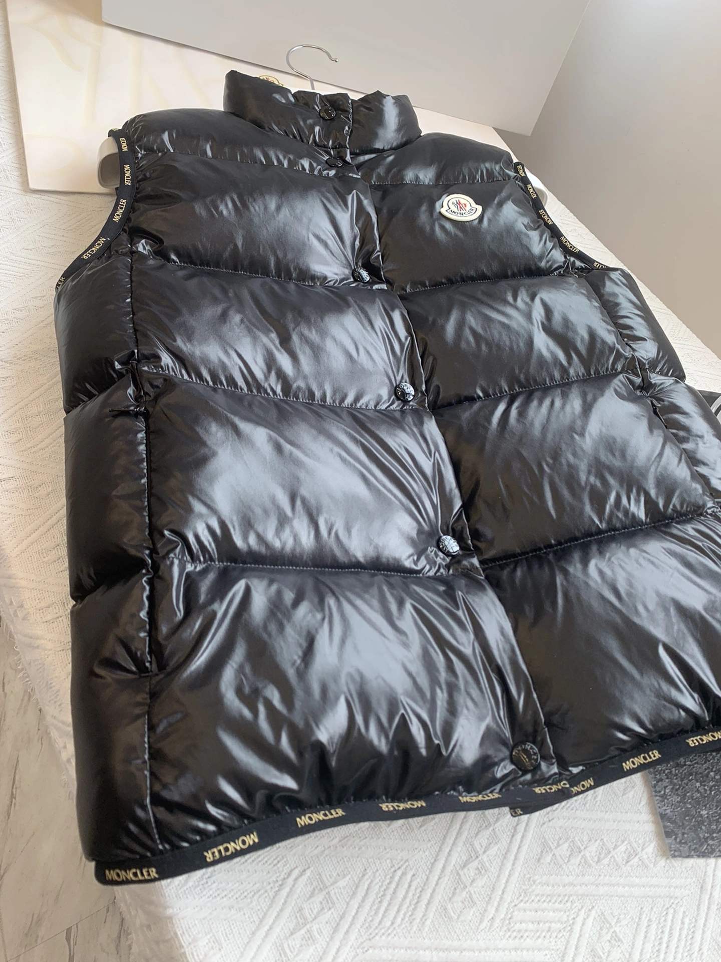 FashionForward Moncler Down Jackets 146583