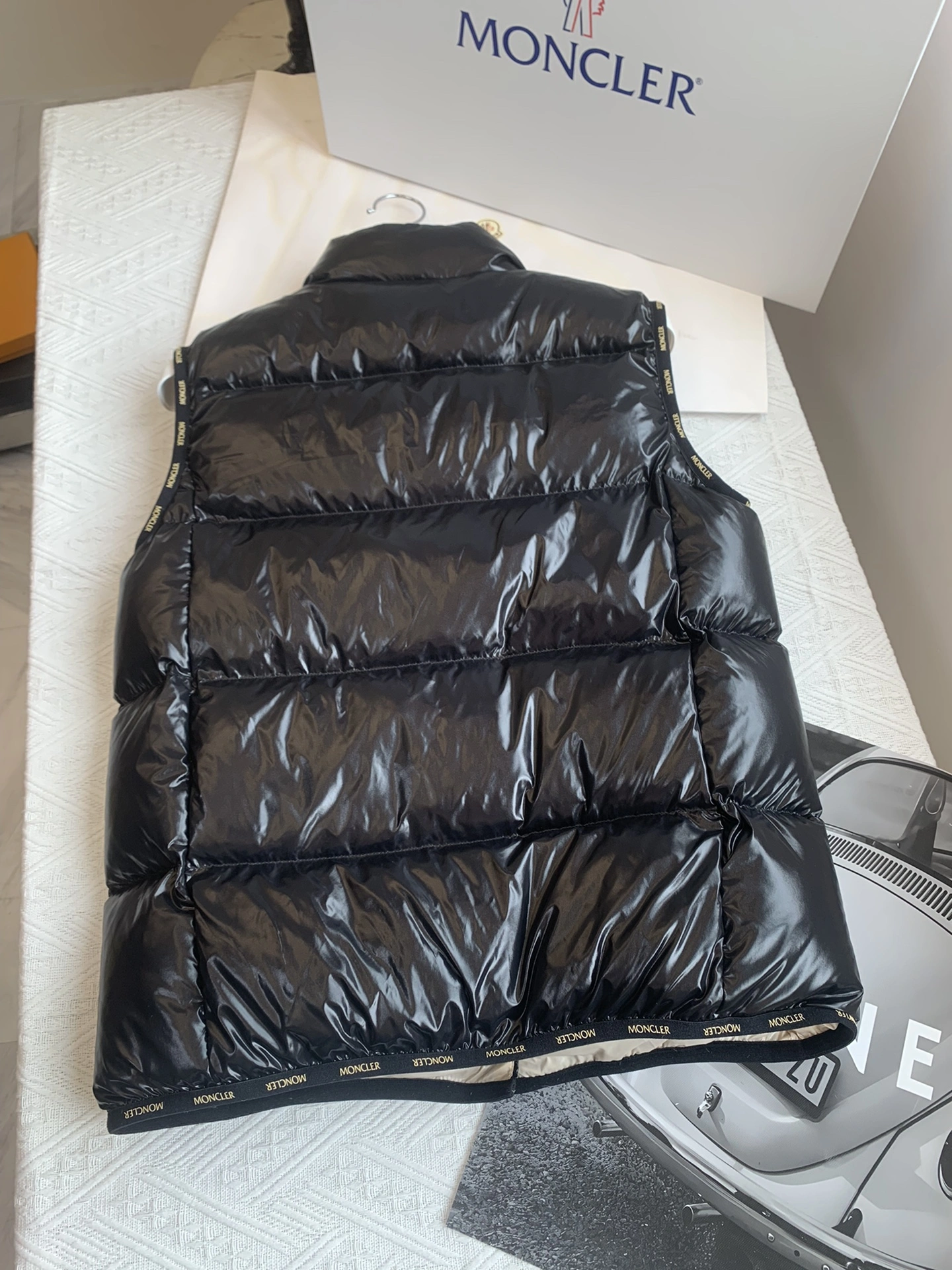 FashionForward Moncler Down Jackets 146583