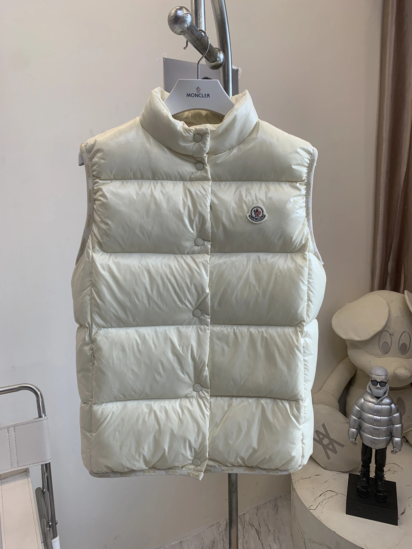 WellDesigned Moncler Down Jackets 146572